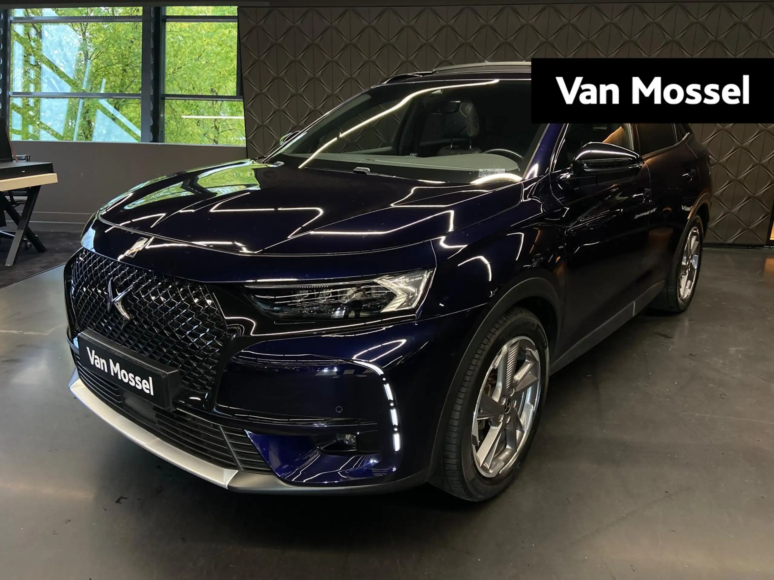 DS Automobiles - DS 7 Crossback