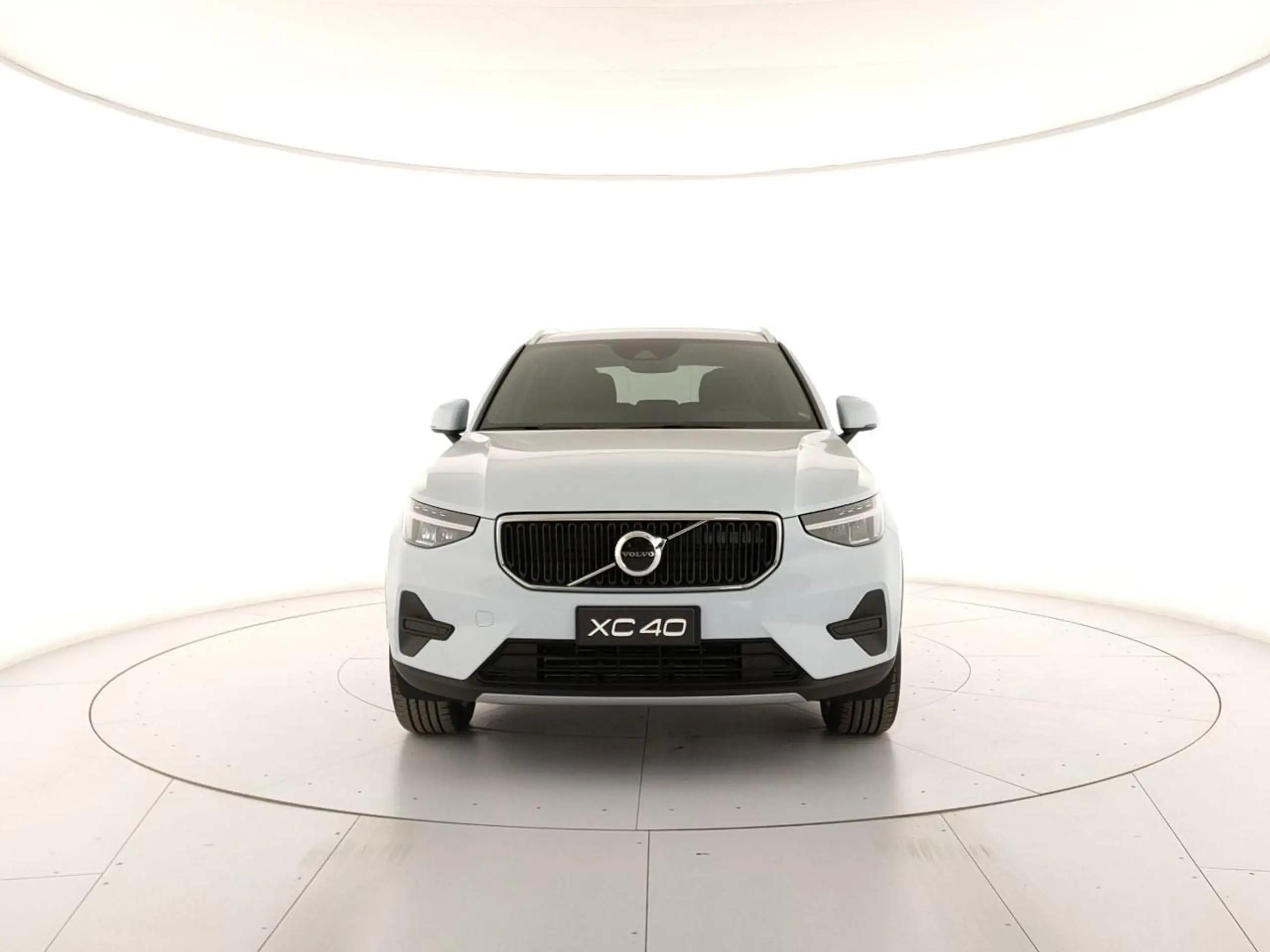 Volvo - XC40