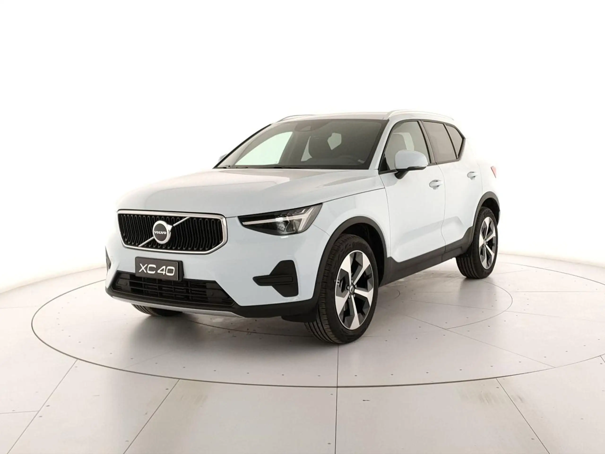 Volvo - XC40