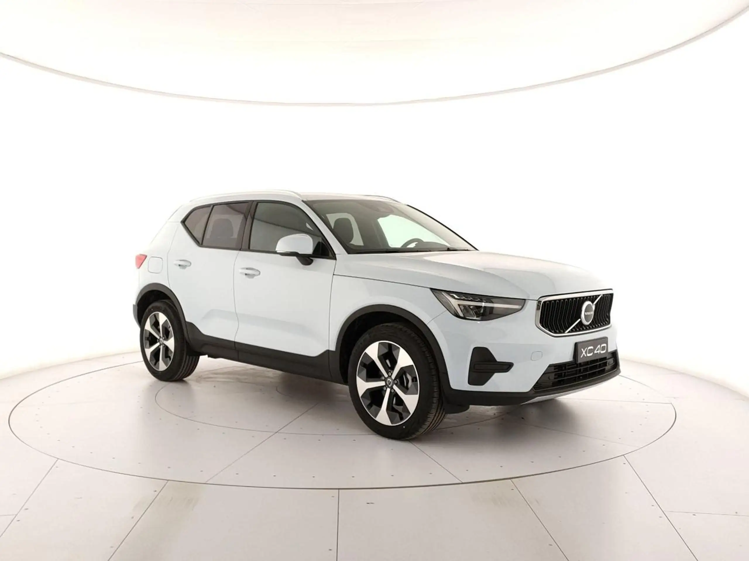 Volvo - XC40