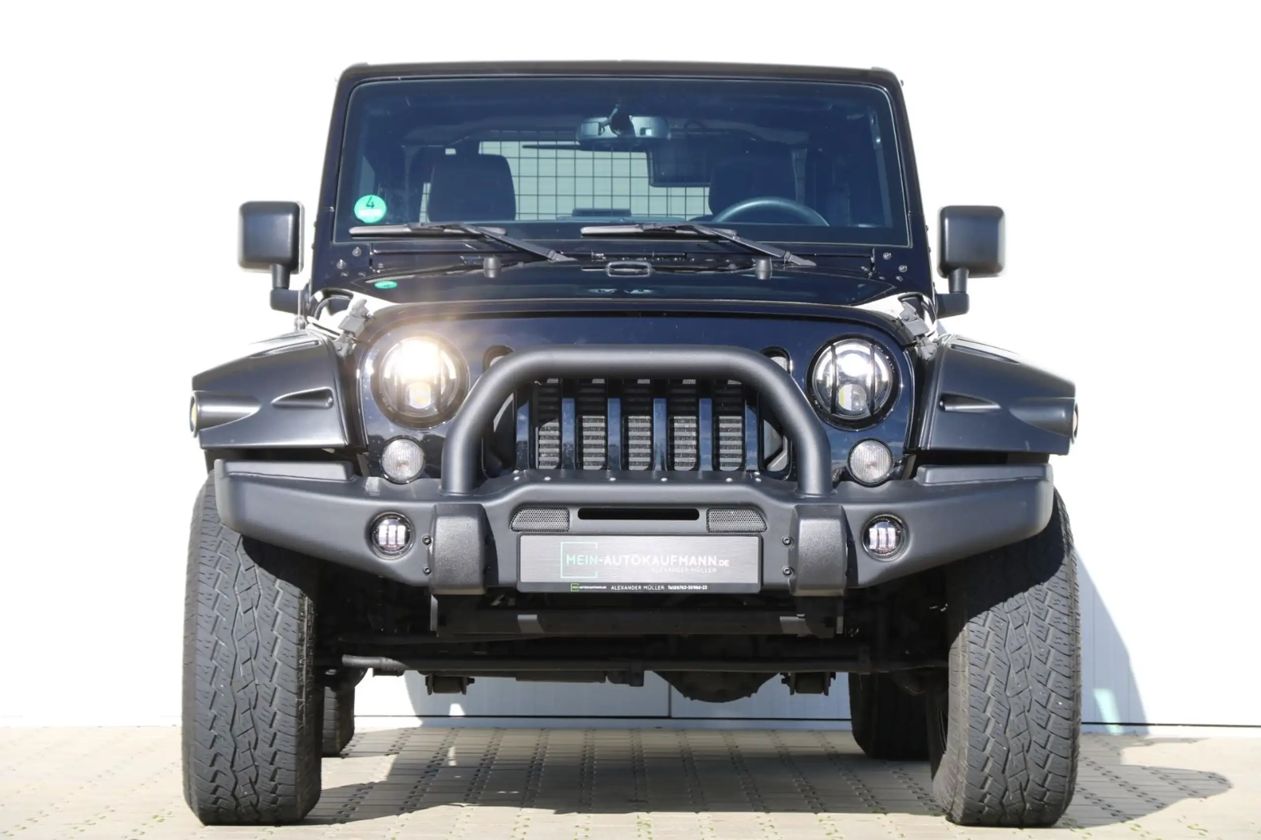 Jeep - Wrangler