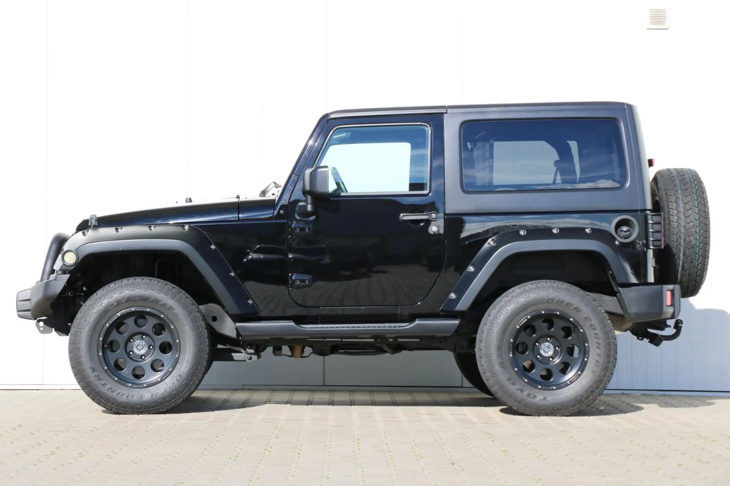 Jeep - Wrangler