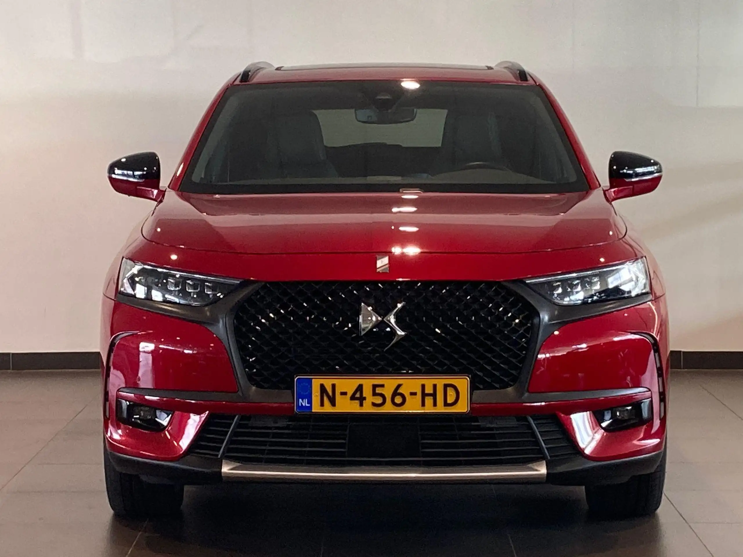 DS Automobiles - DS 7 Crossback