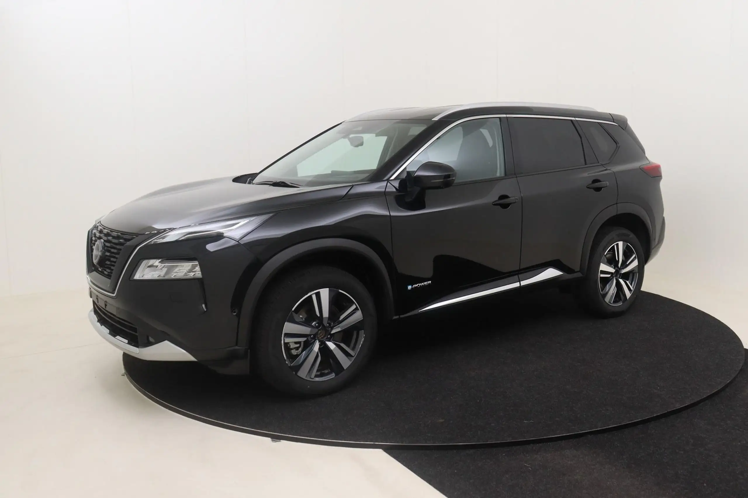 Nissan - X-Trail