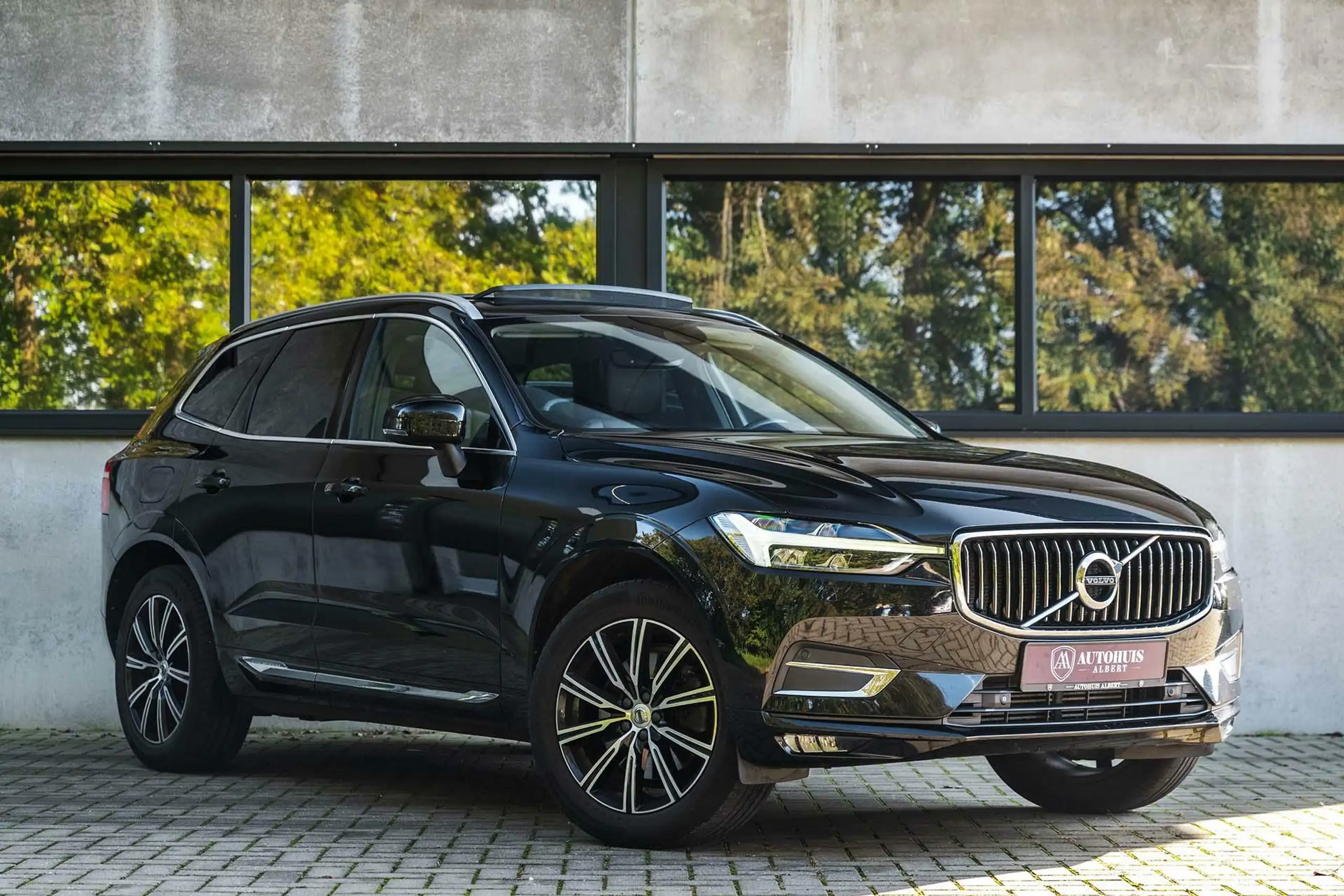 Volvo - XC60