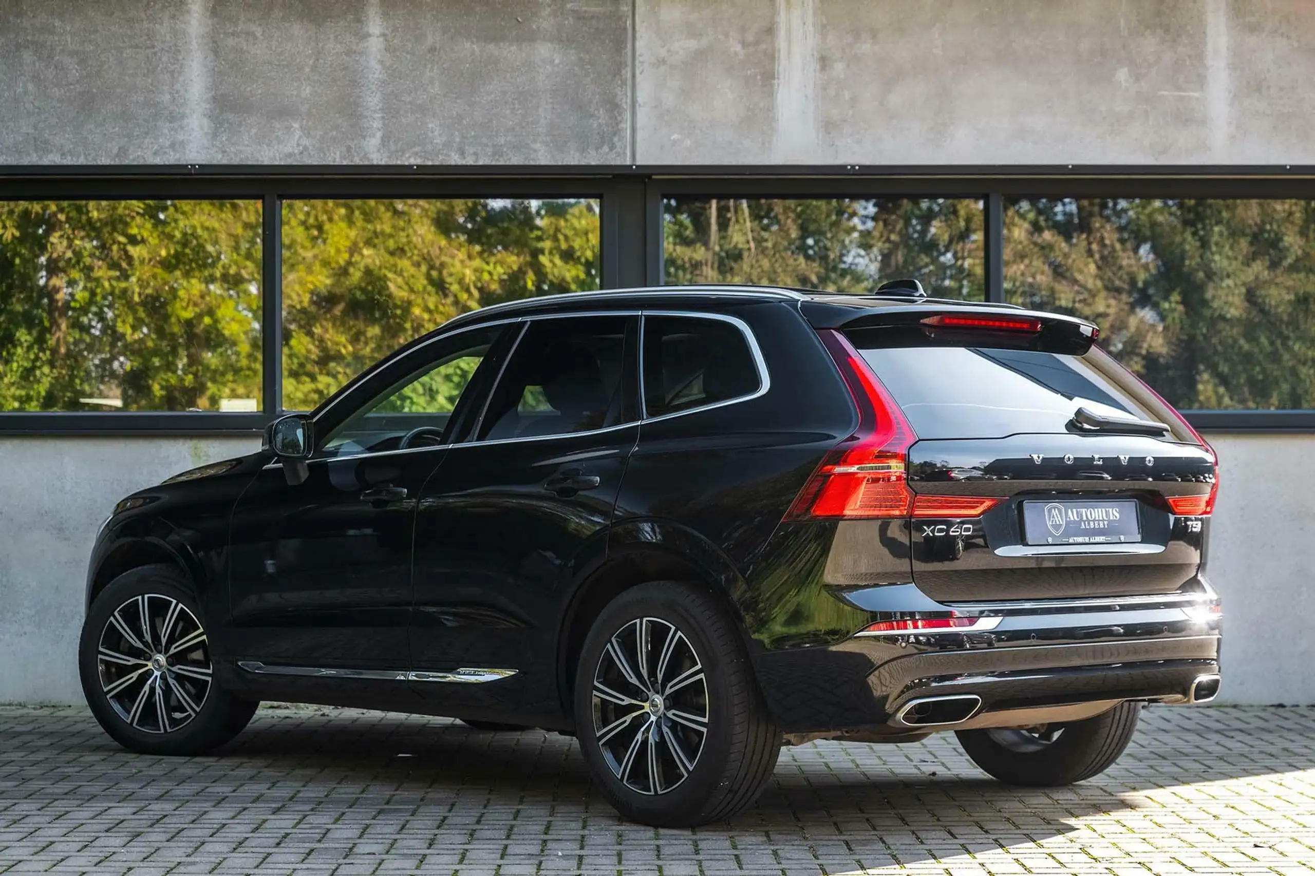 Volvo - XC60