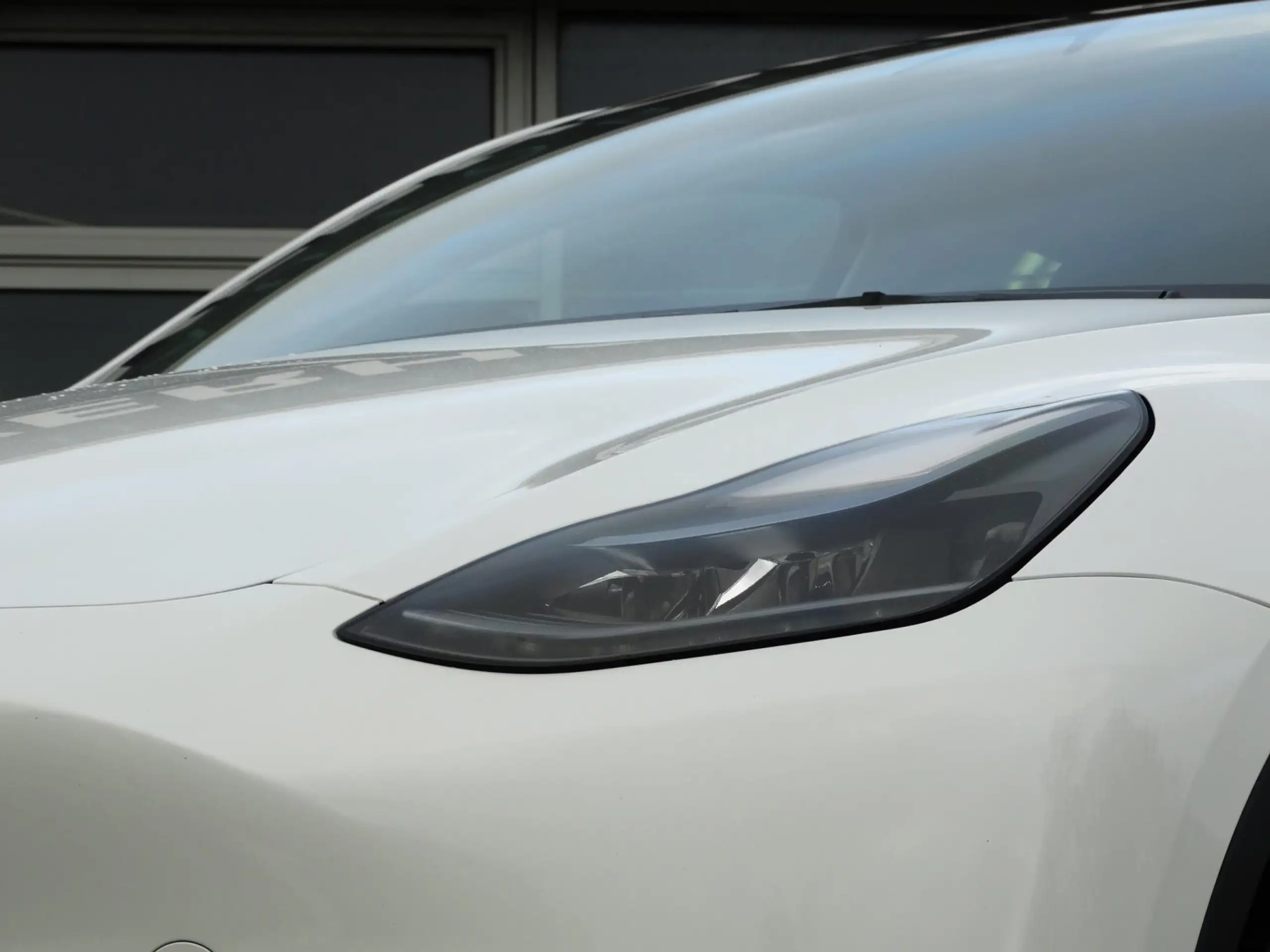 Tesla - Model Y