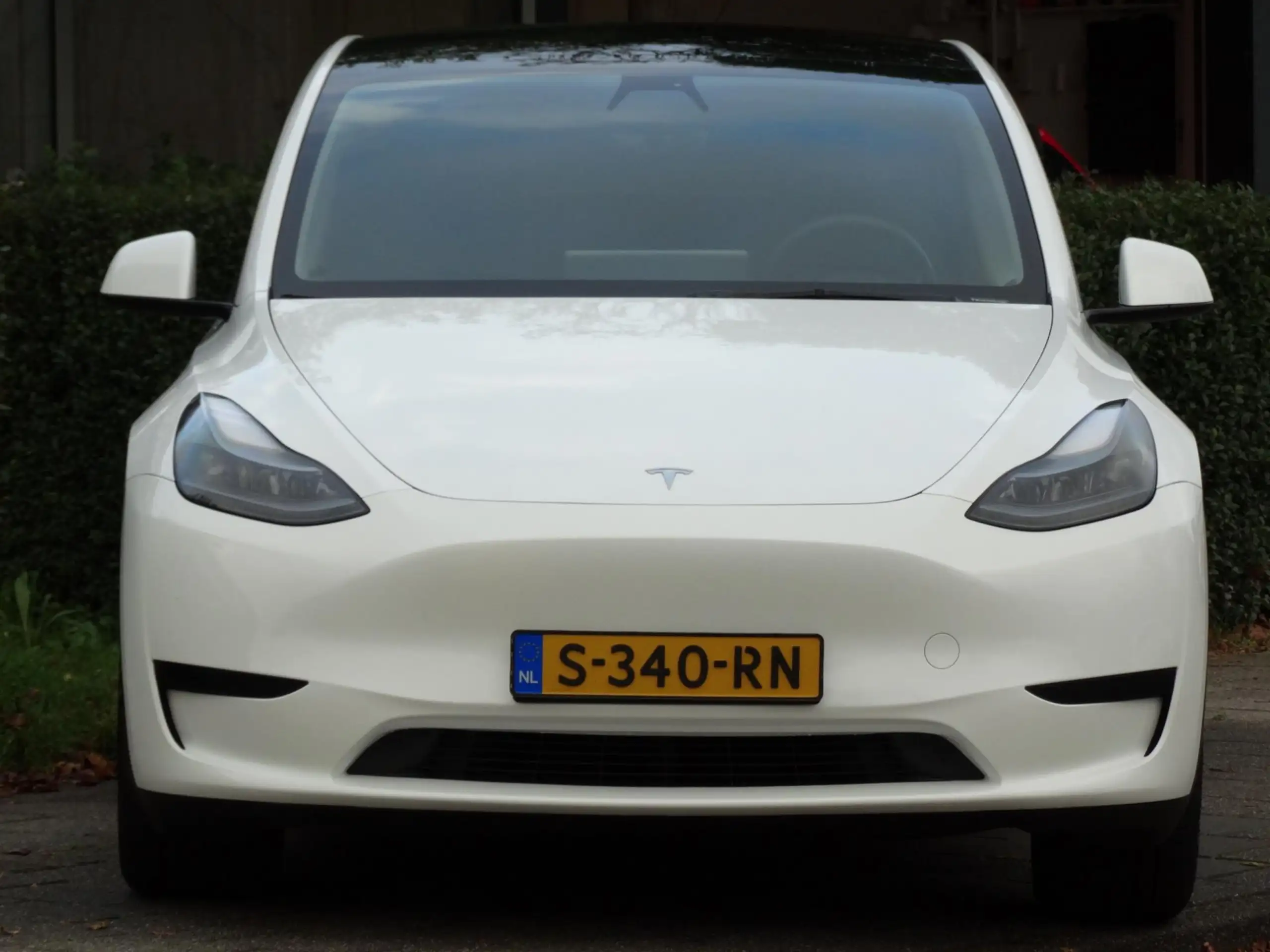 Tesla - Model Y