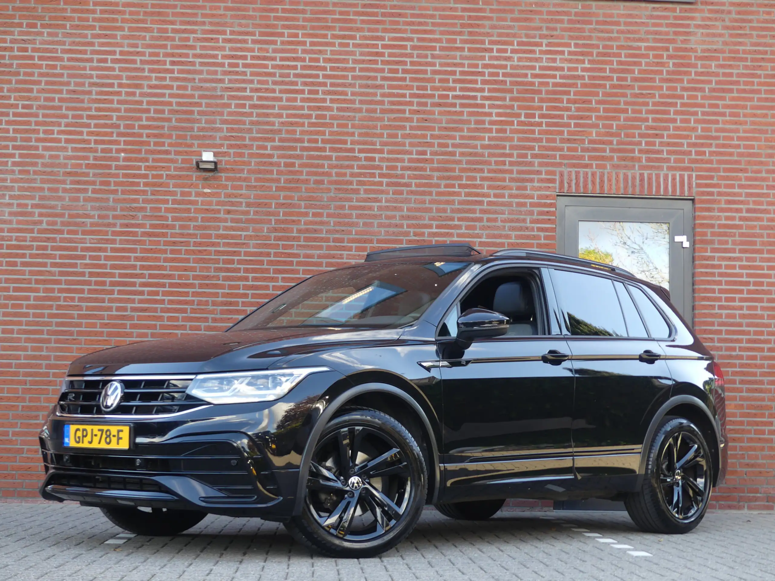 Volkswagen - Tiguan