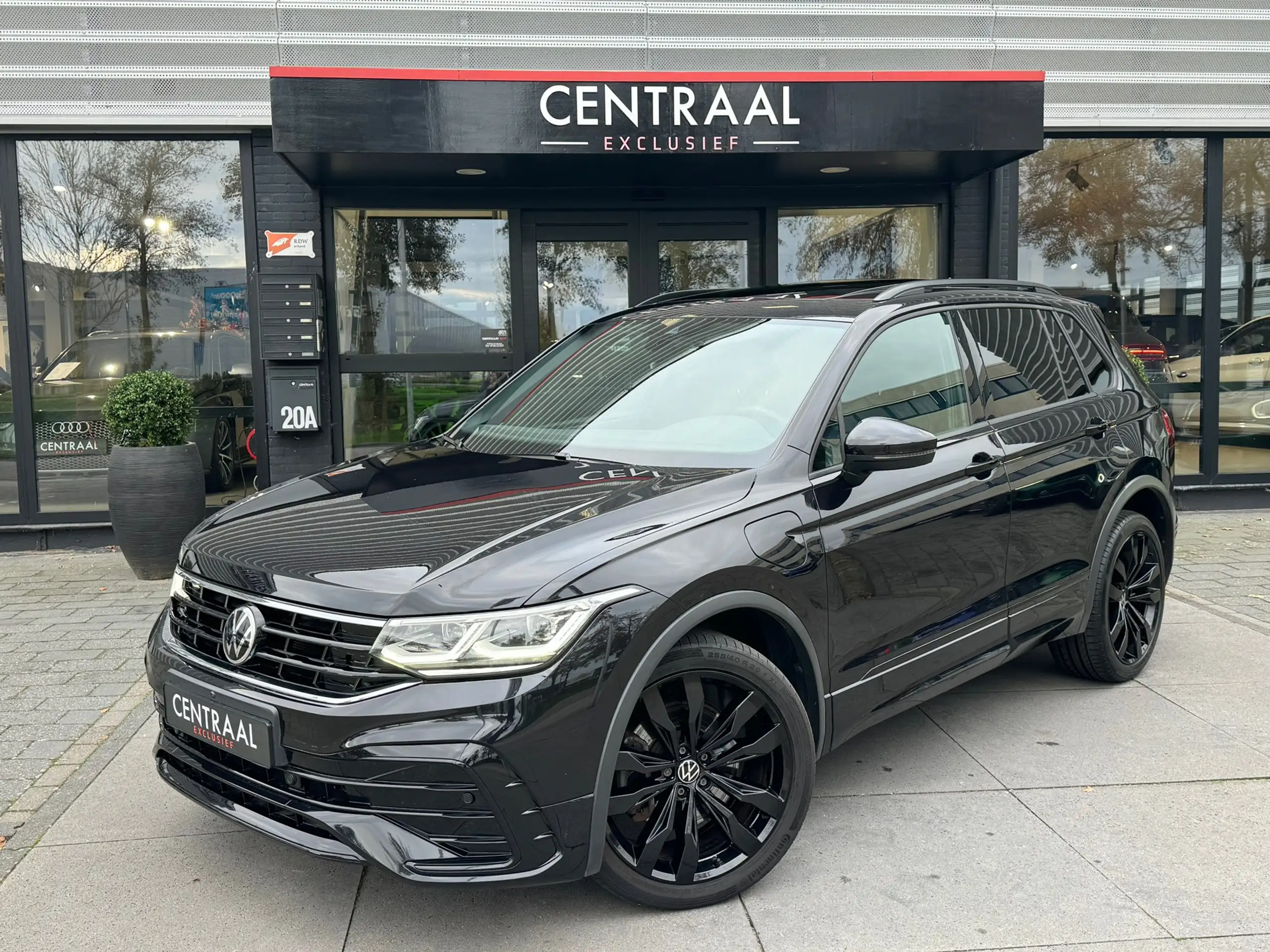 Volkswagen - Tiguan