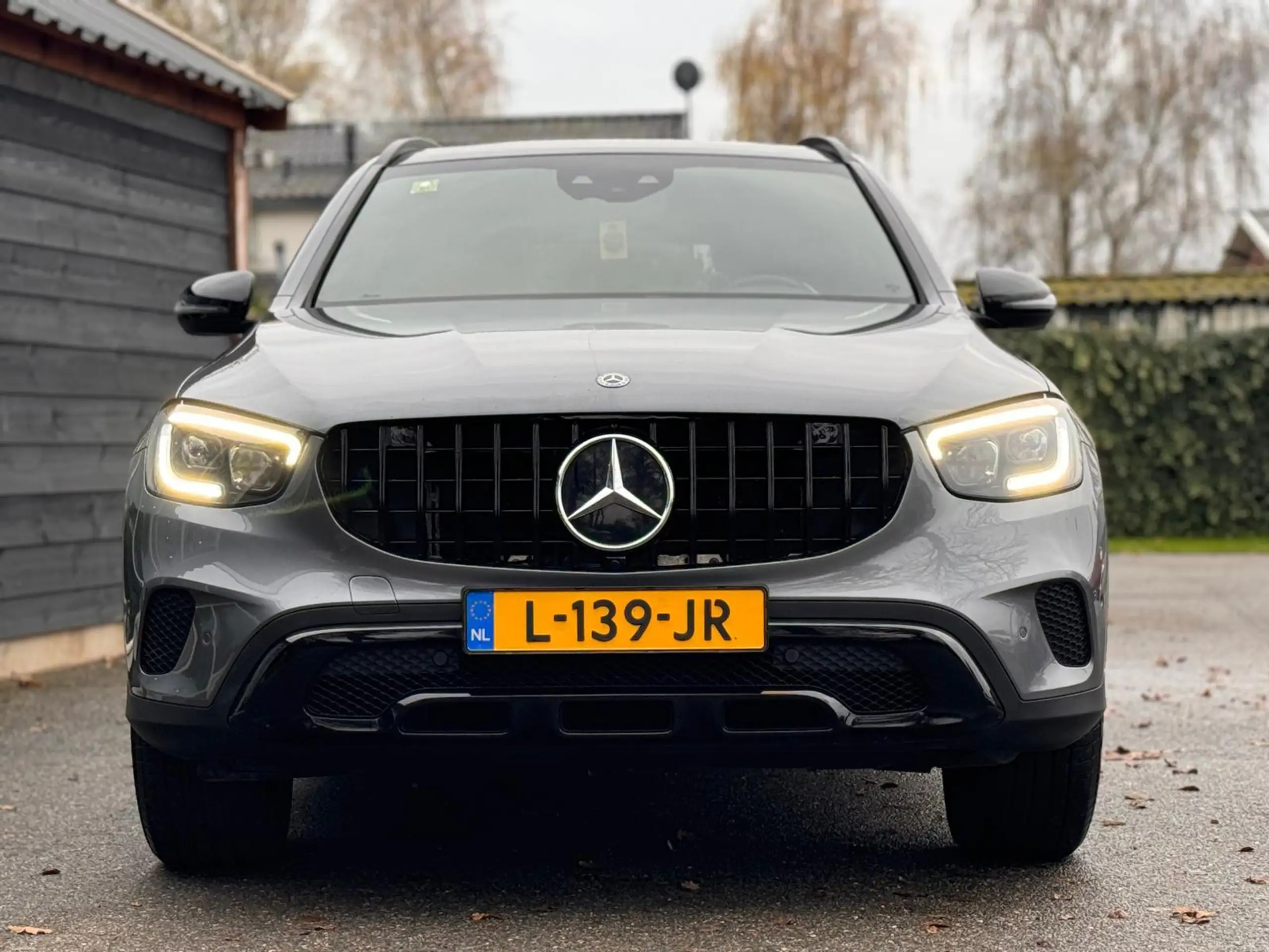 Mercedes-Benz - GLC 300