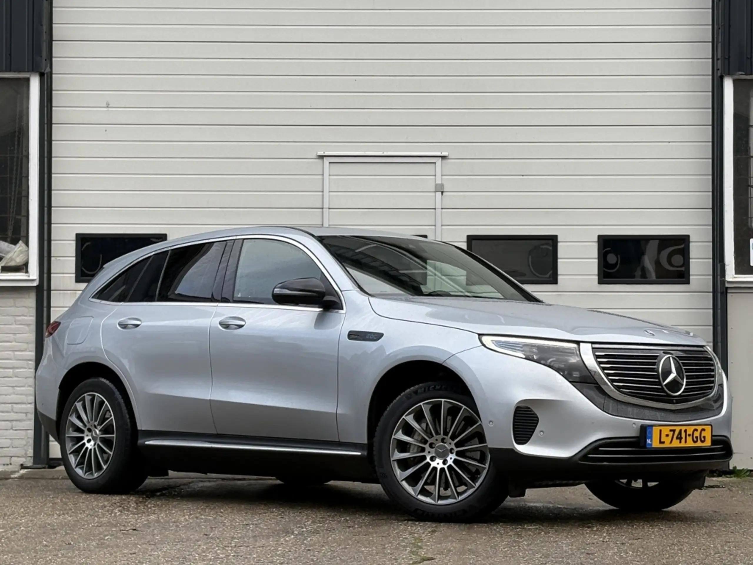 Mercedes-Benz - EQC 400