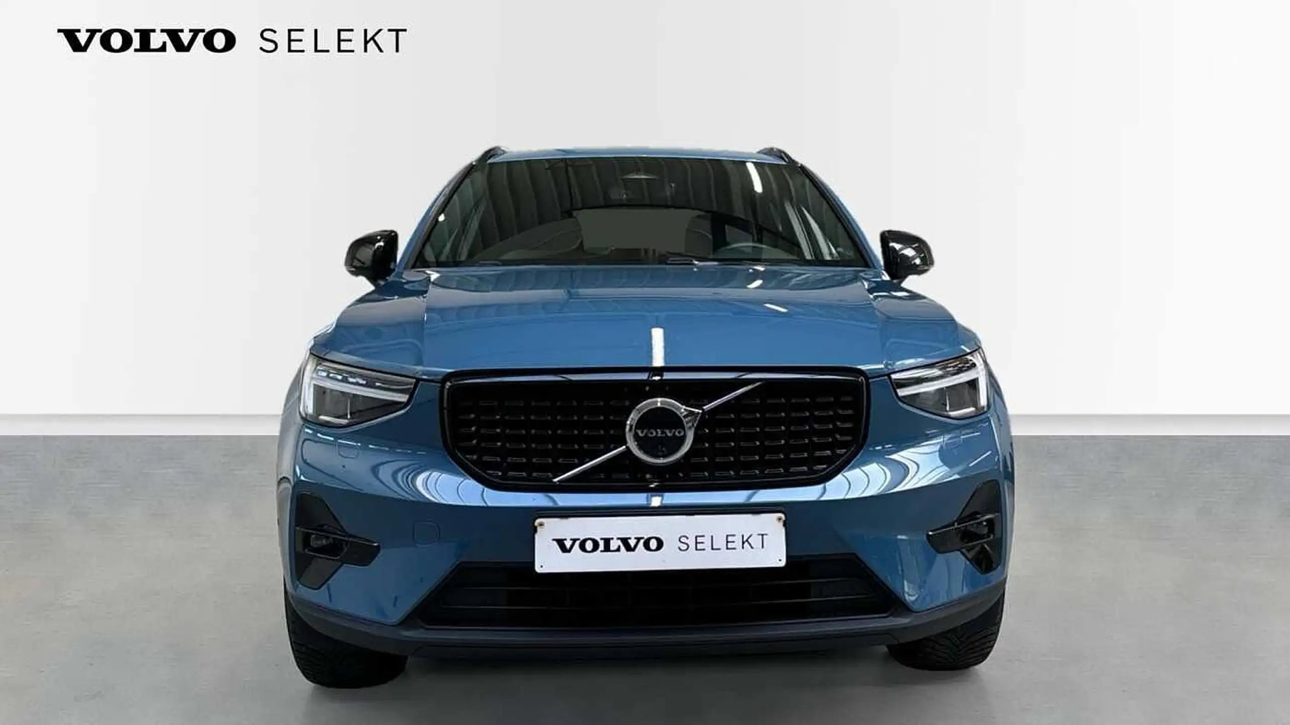 Volvo - XC40