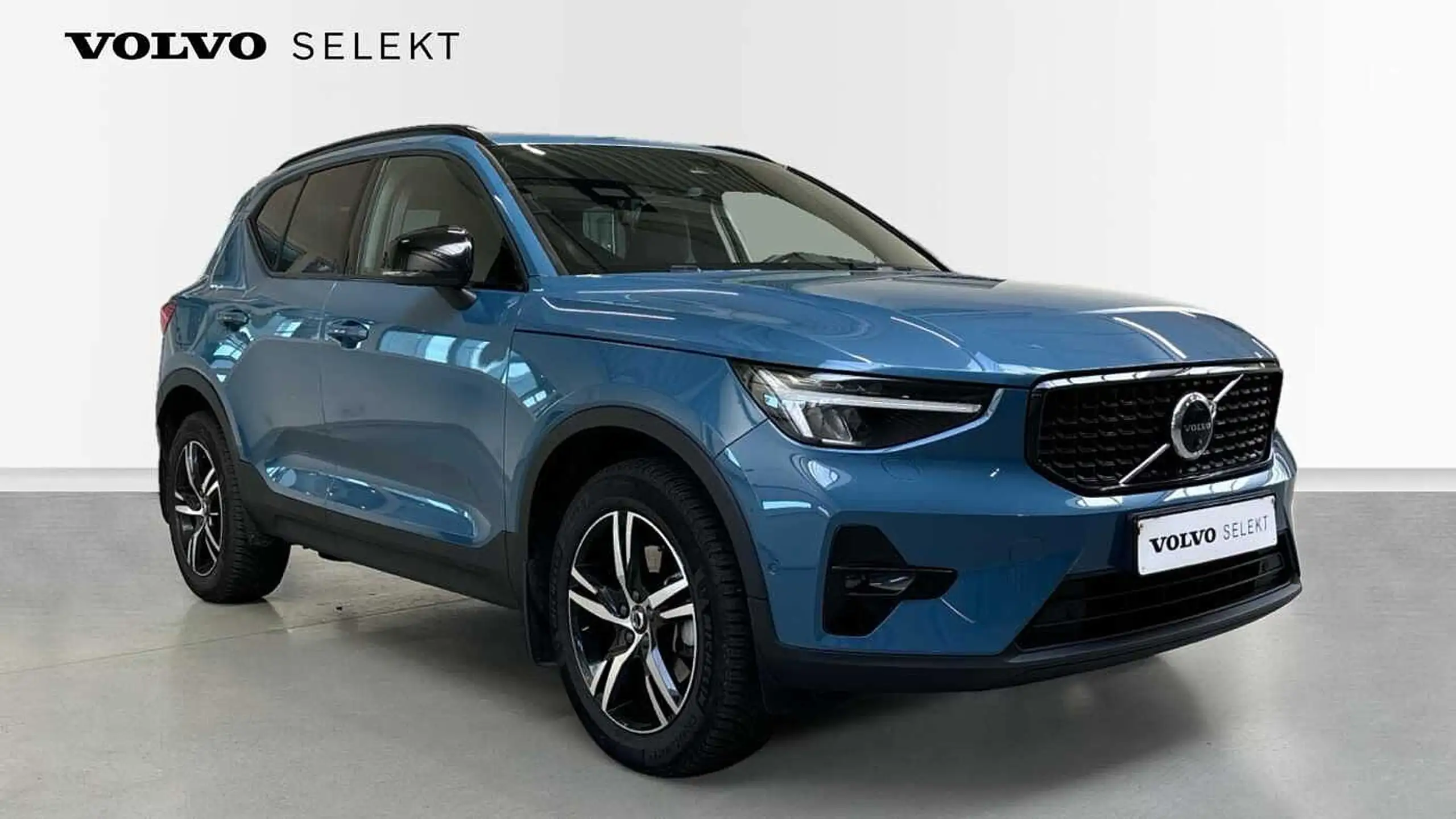 Volvo - XC40