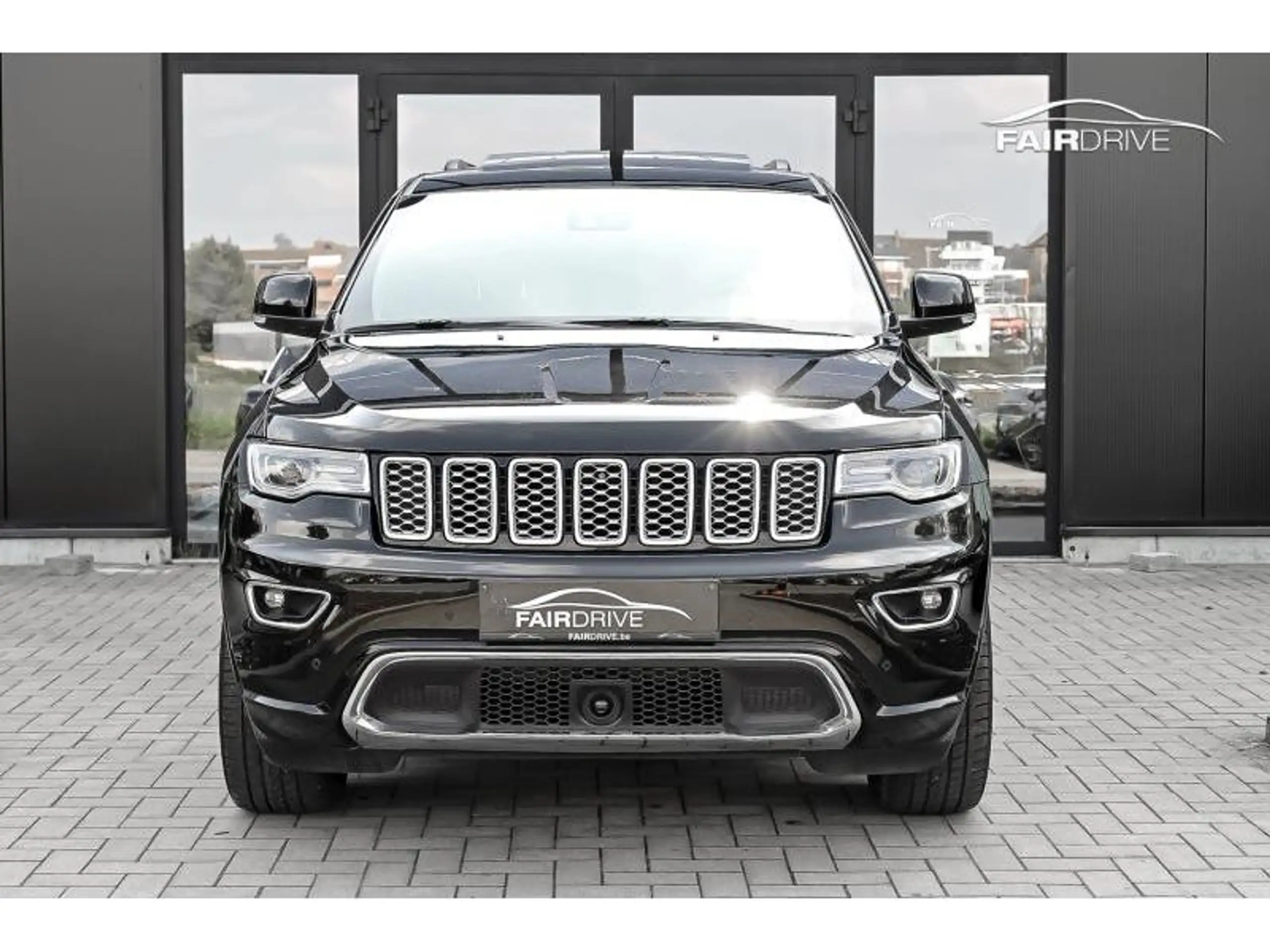 Jeep - Grand Cherokee