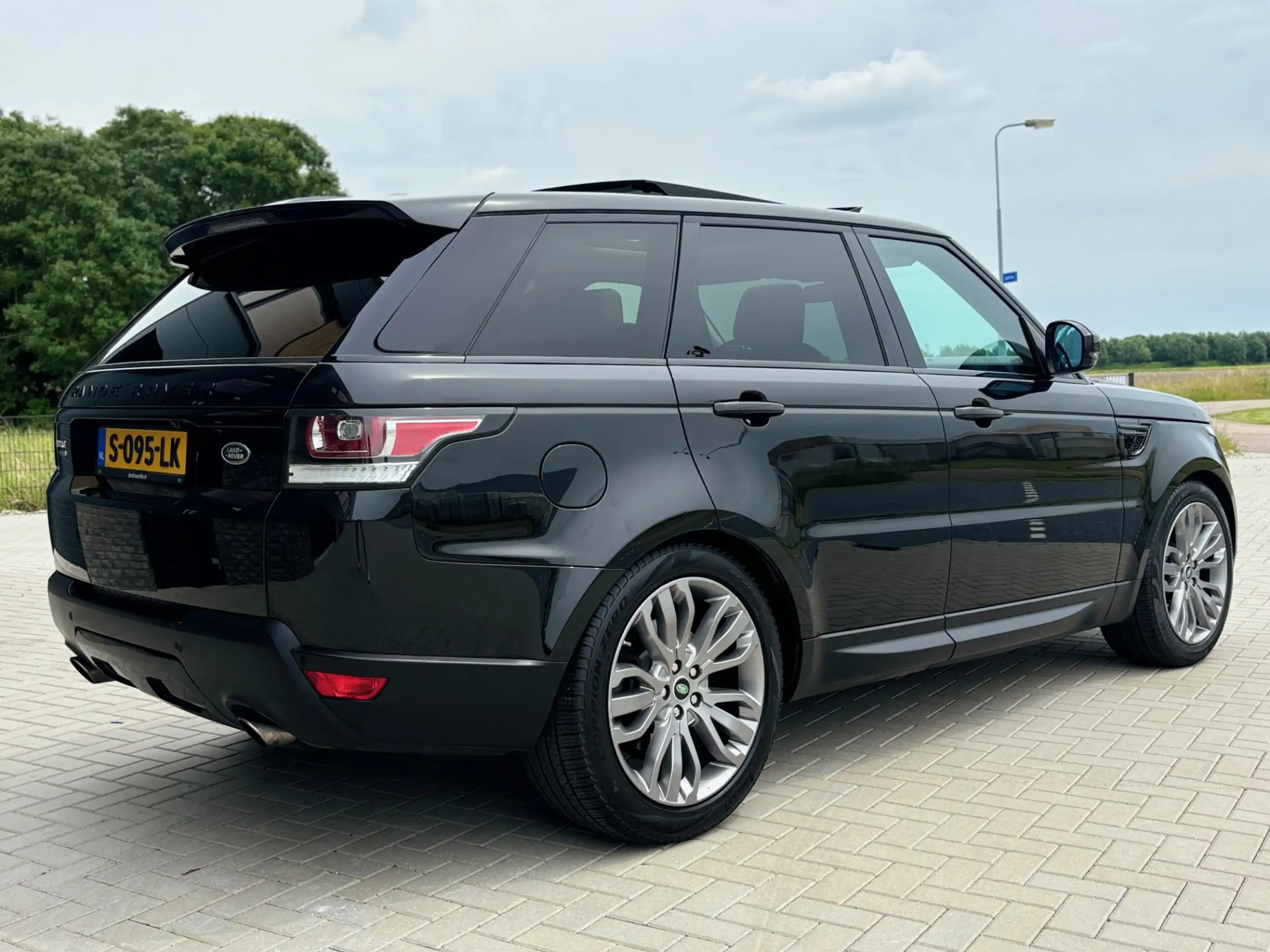 Land Rover - Range Rover Sport