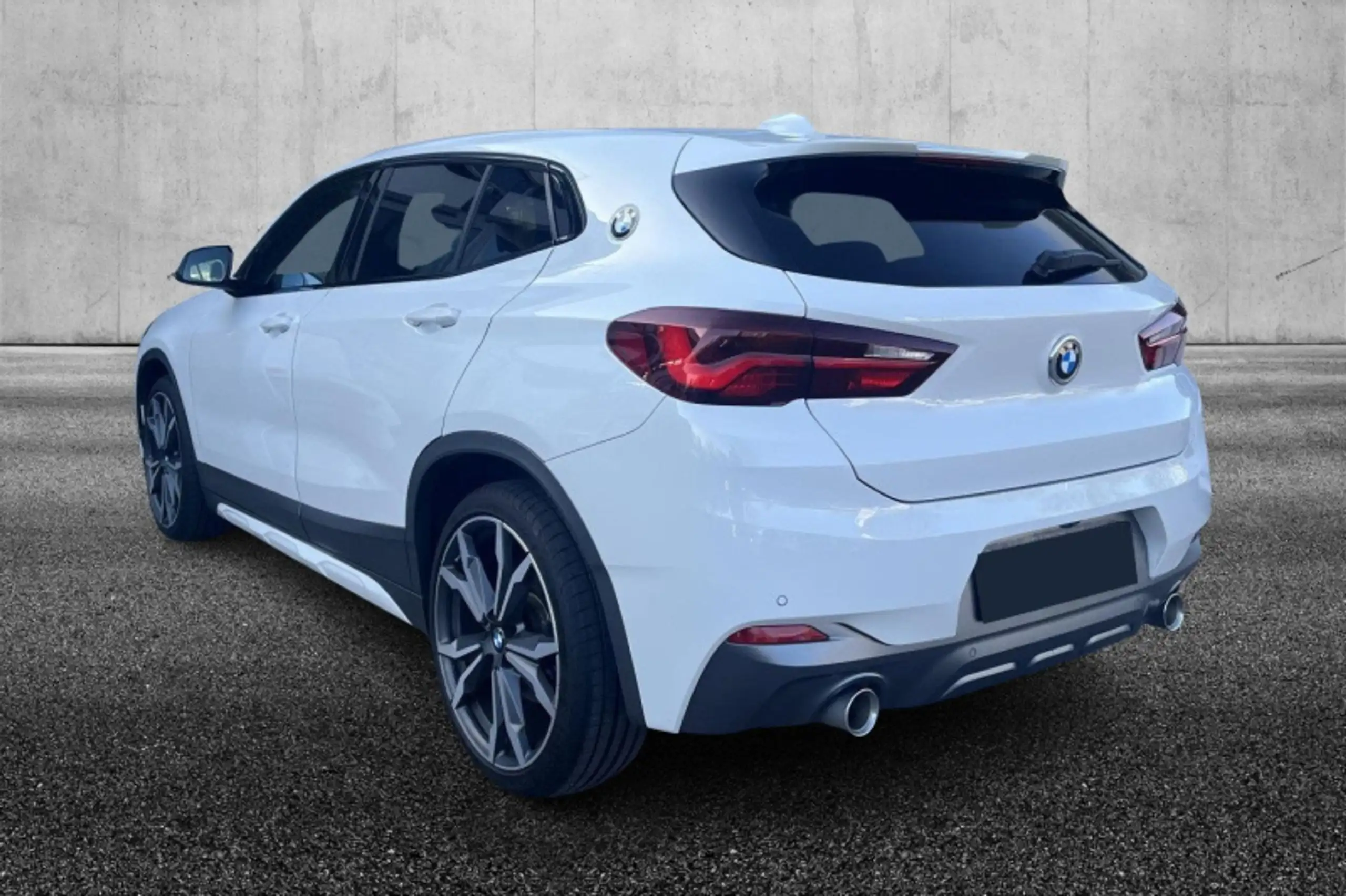 BMW - X2