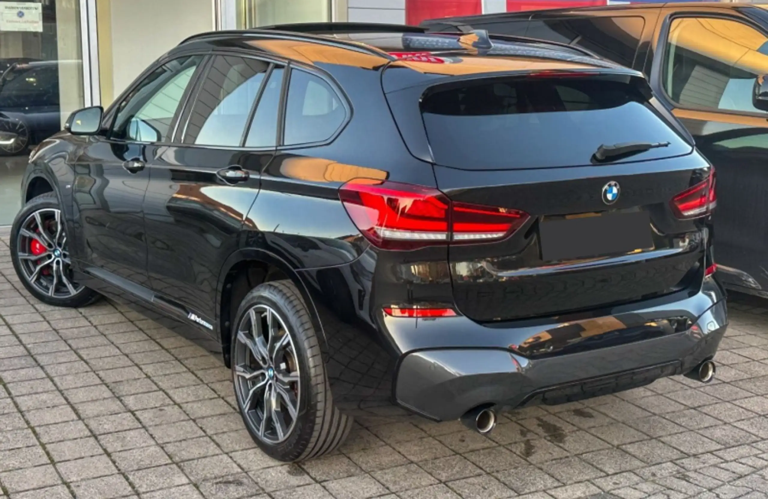 BMW - X1