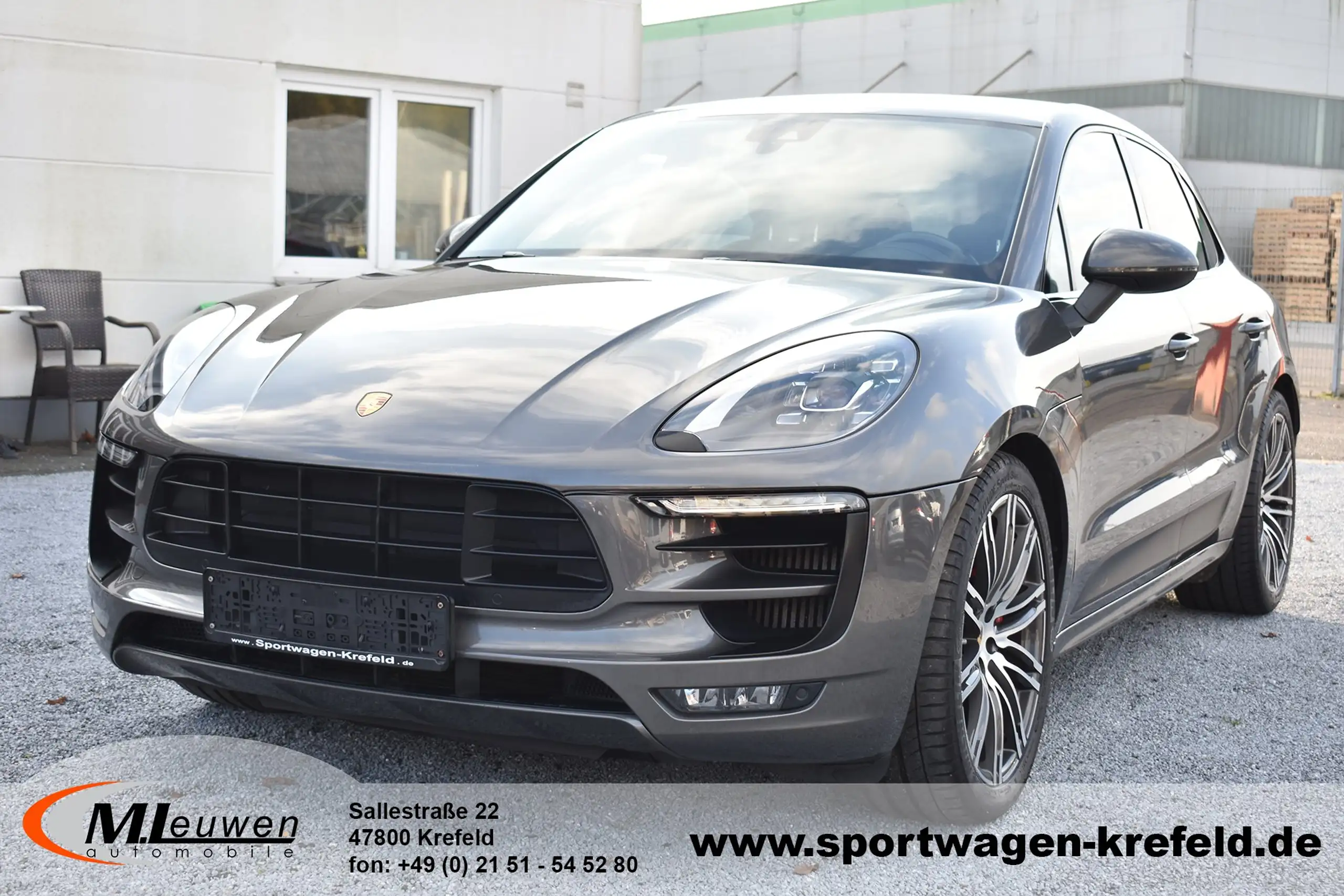 Porsche - Macan