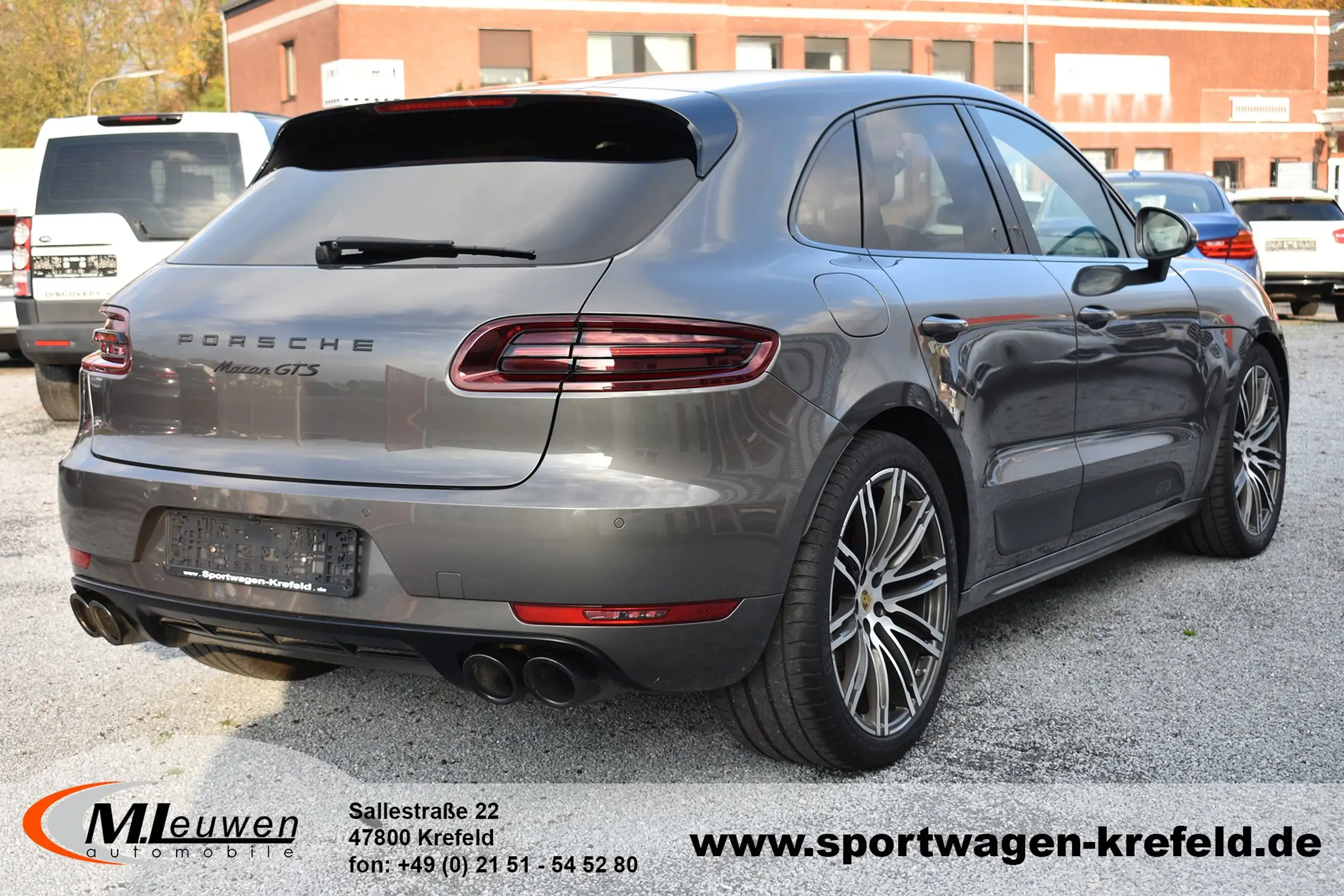 Porsche - Macan