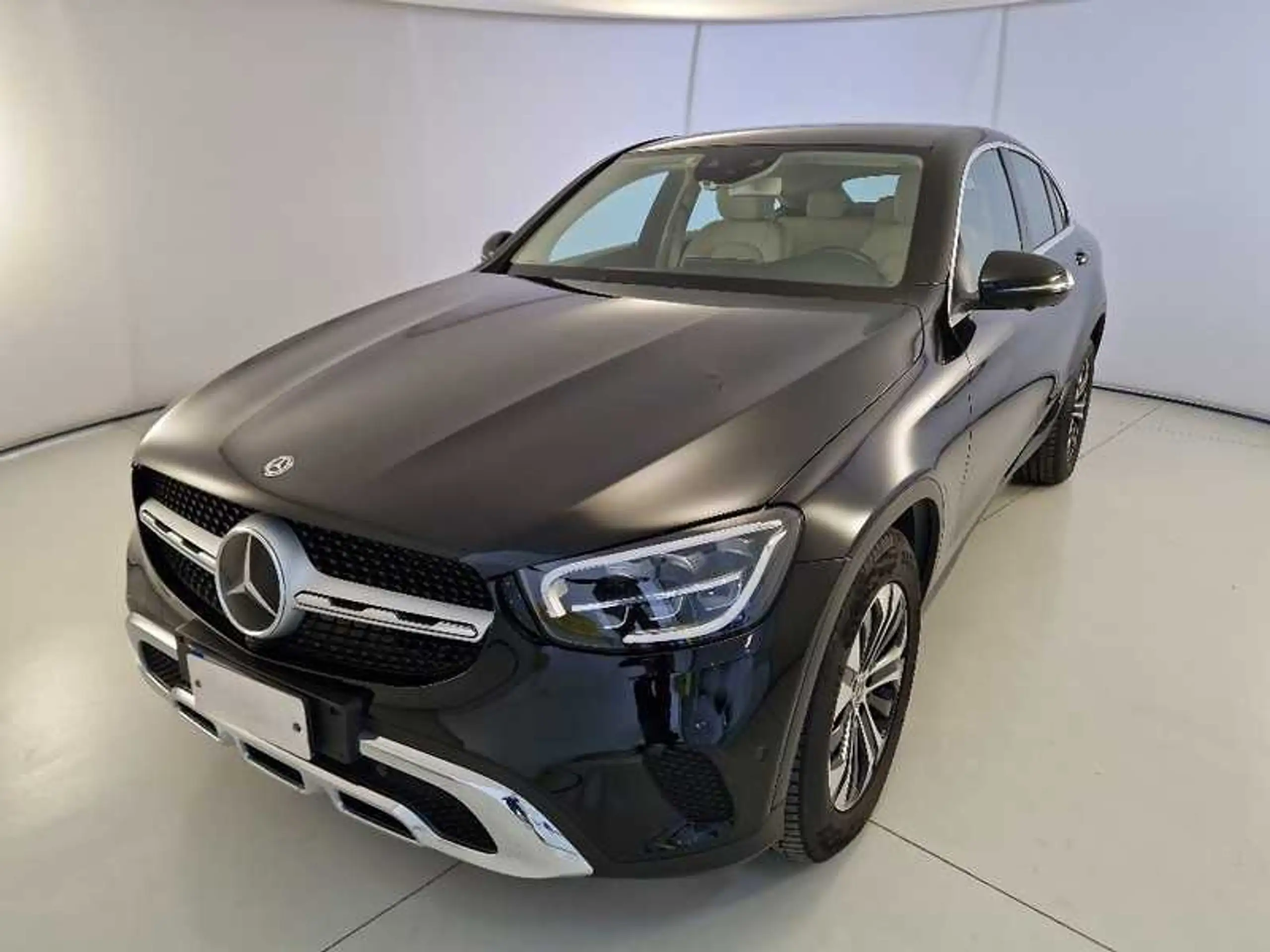 Mercedes-Benz - GLC 200