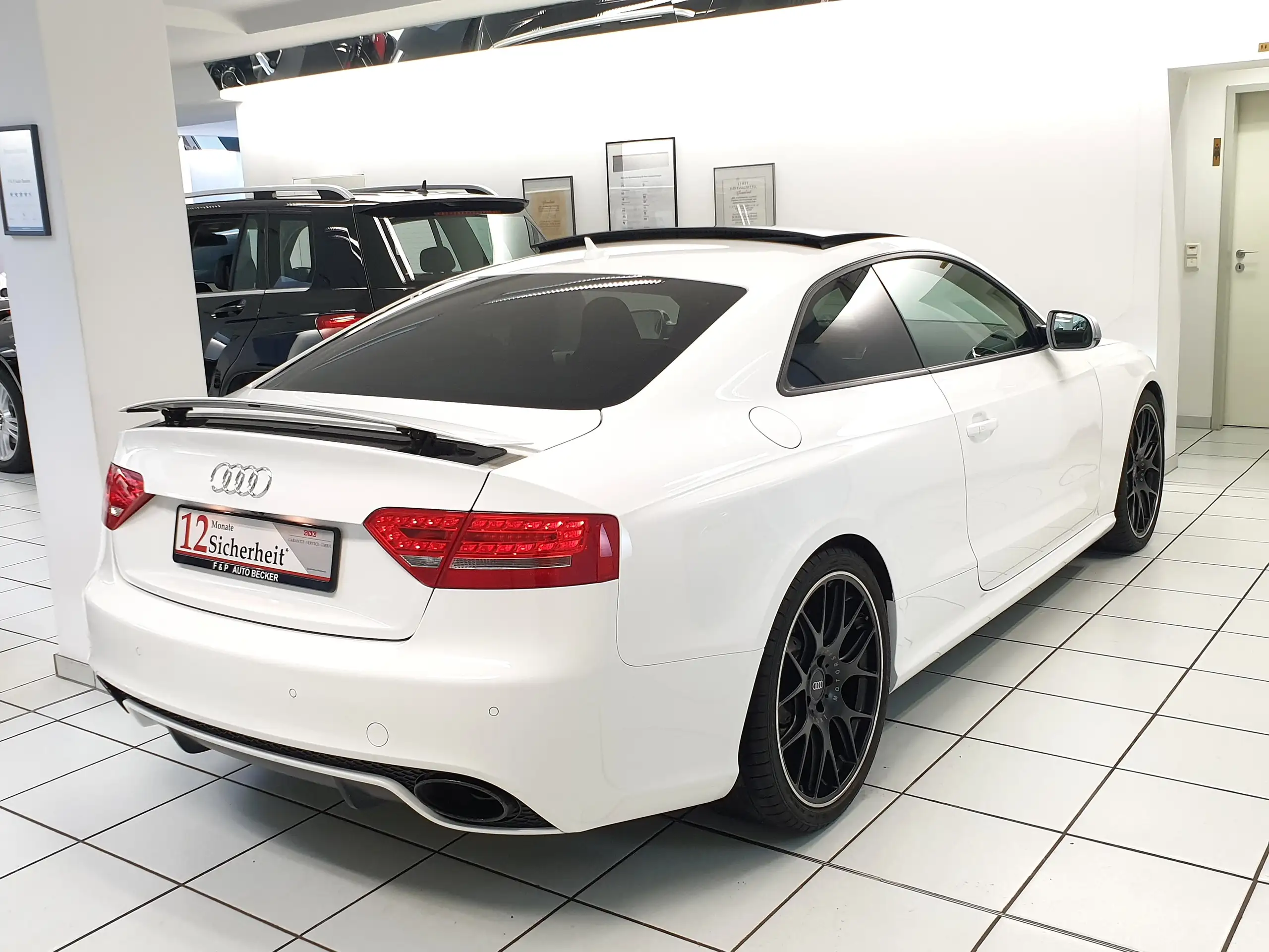 Audi - RS5