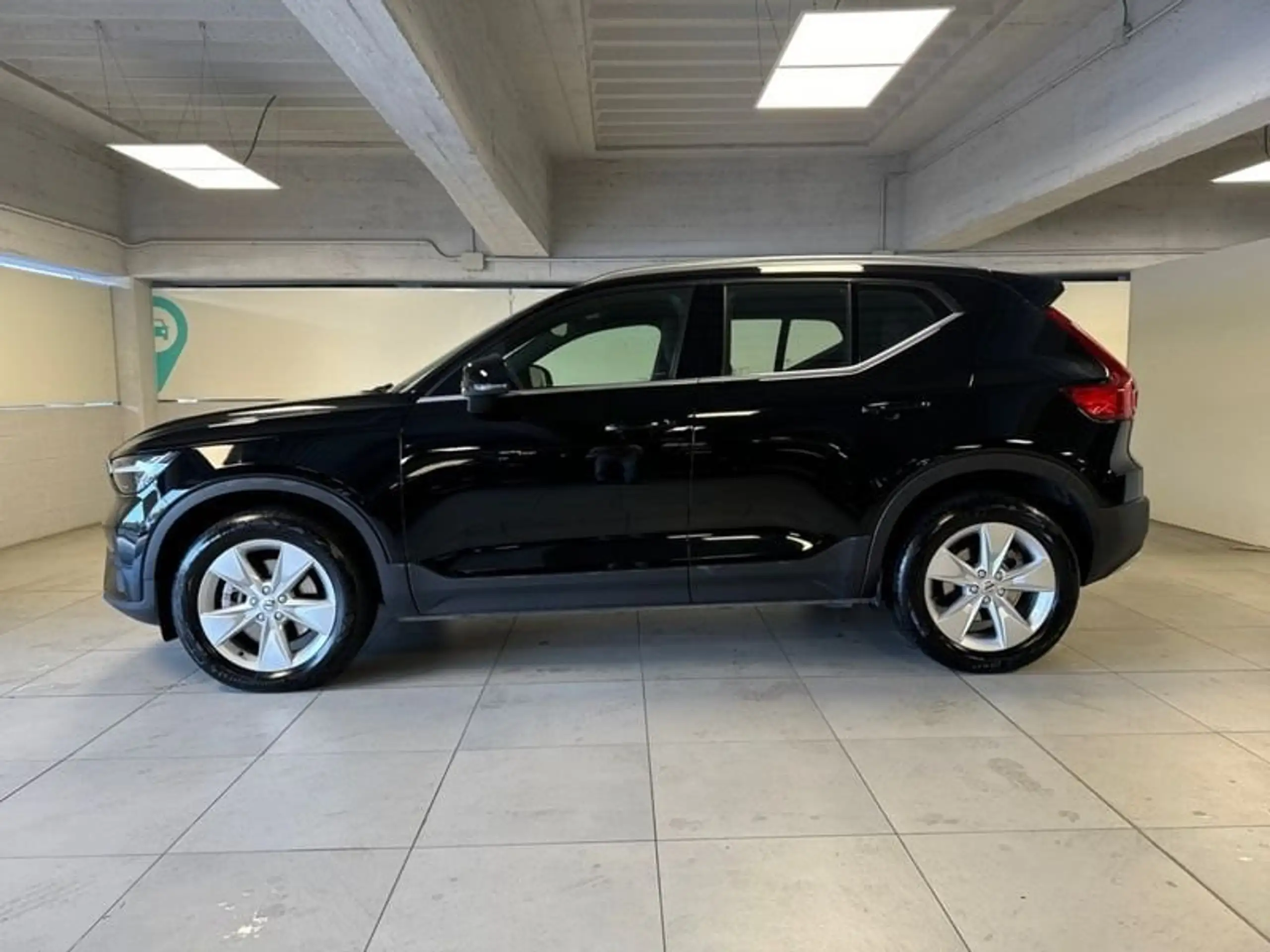 Volvo - XC40