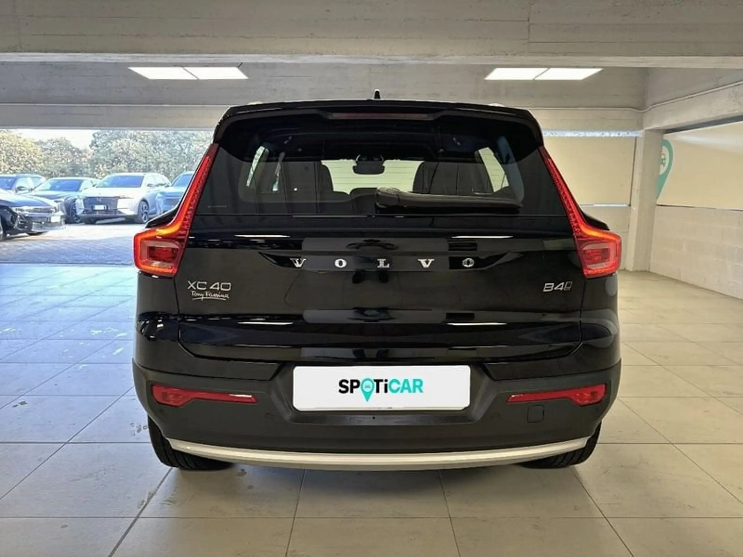 Volvo - XC40