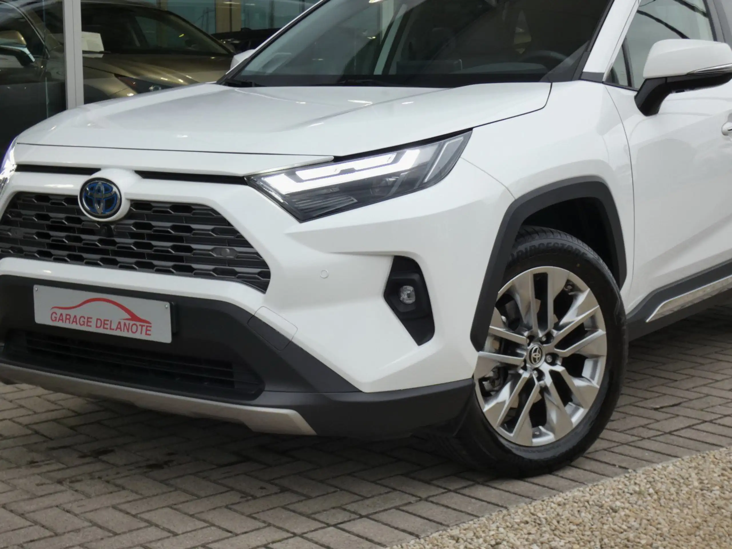 Toyota - RAV 4