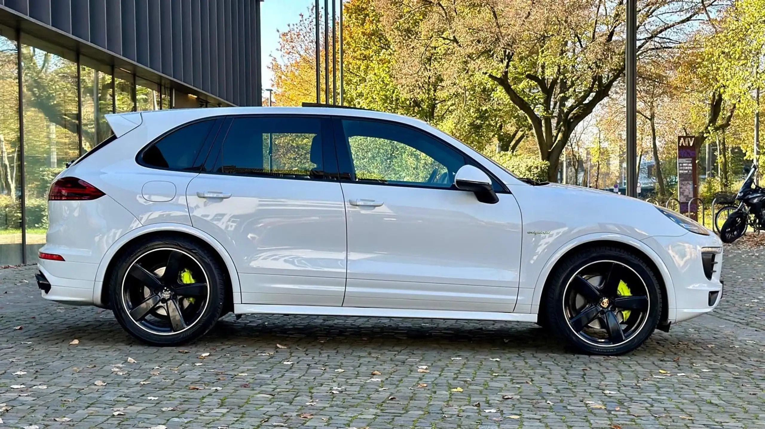 Porsche - Cayenne