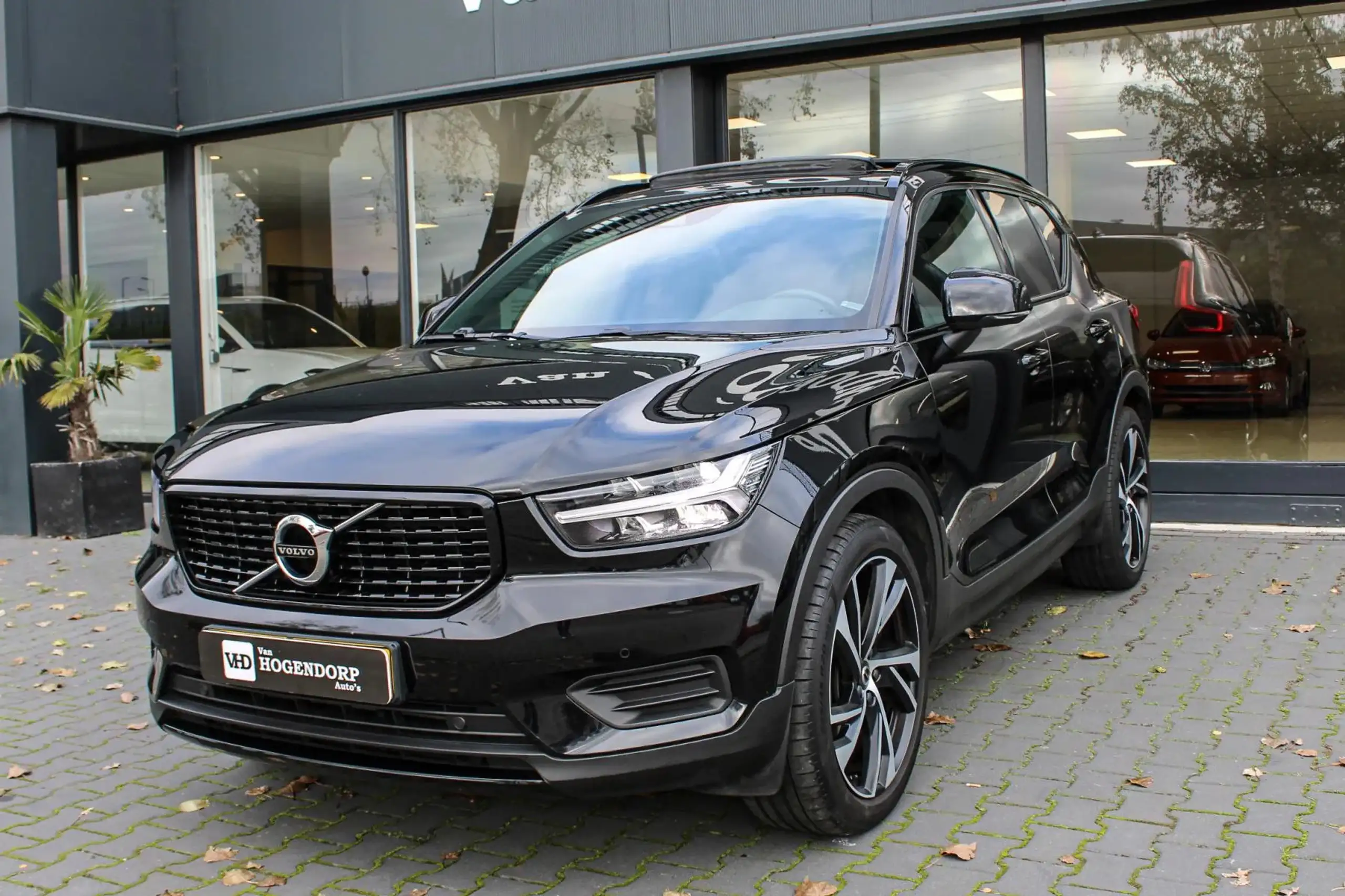 Volvo - XC40