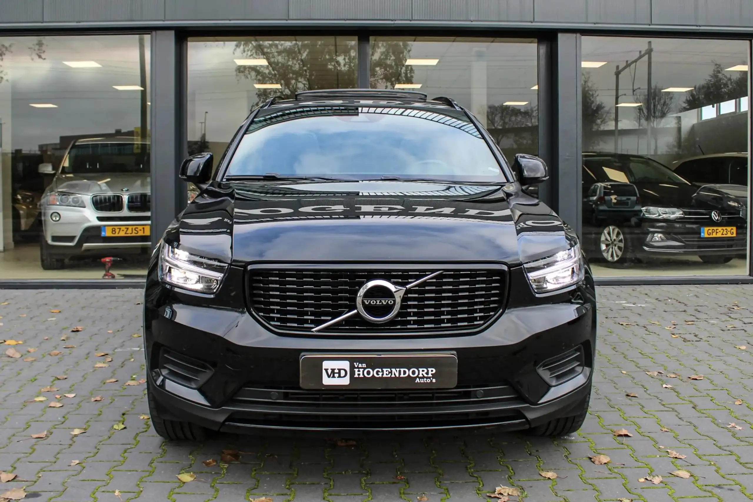 Volvo - XC40