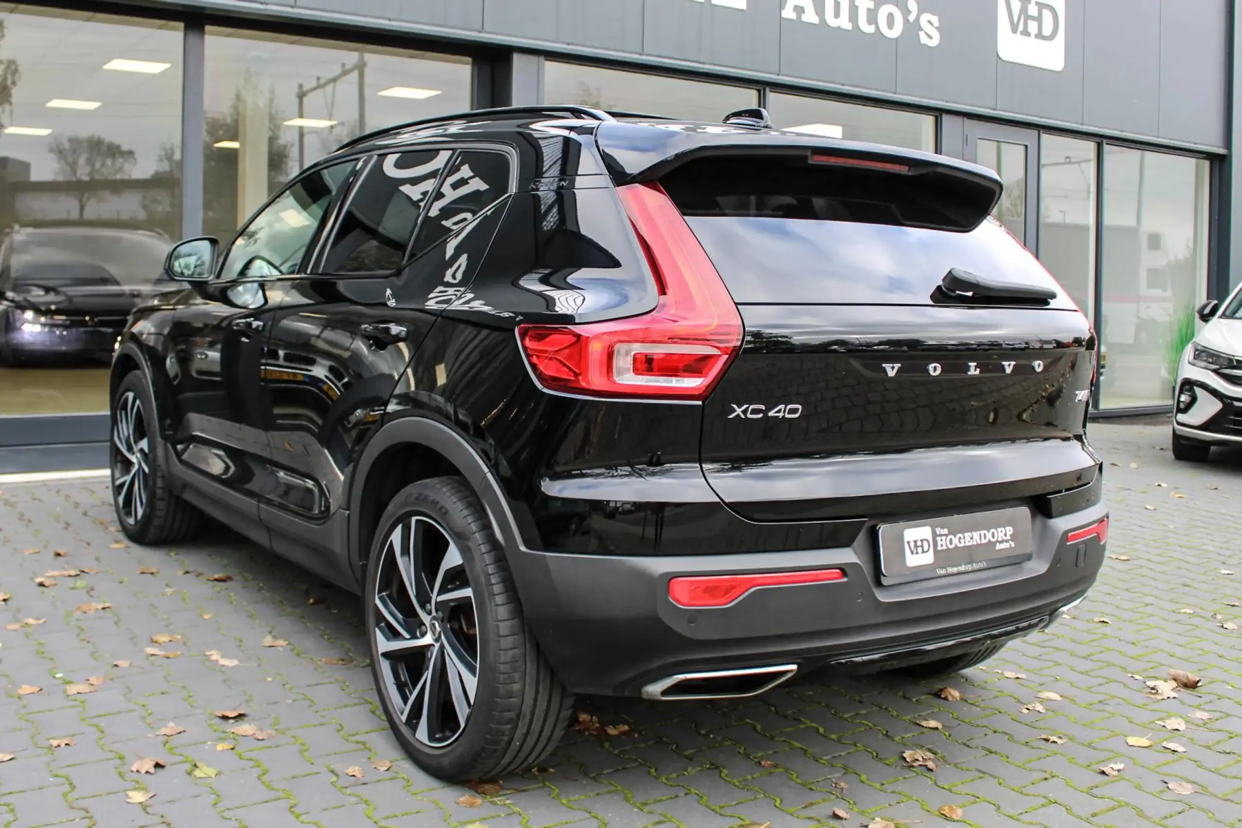 Volvo - XC40