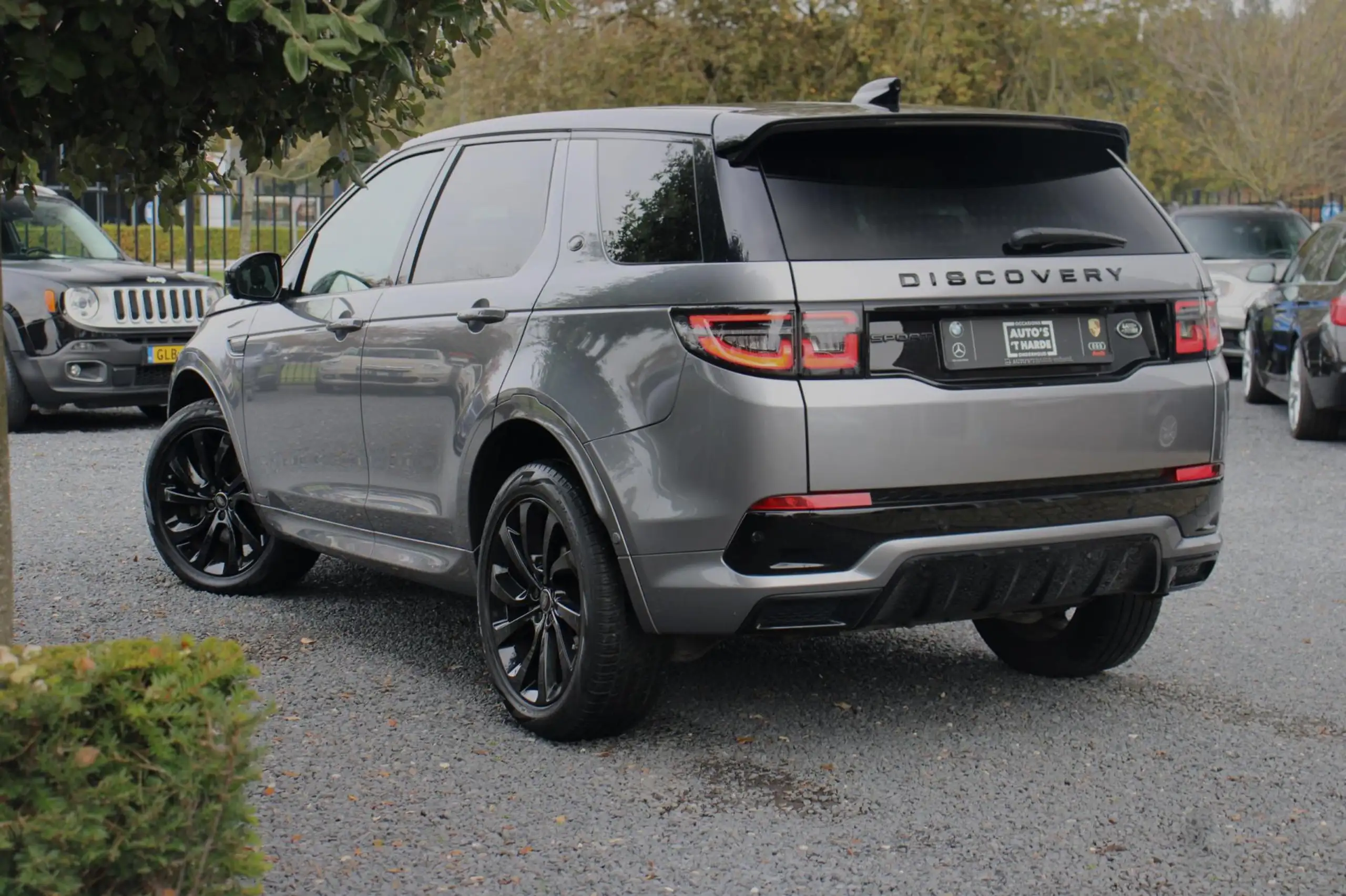 Land Rover - Discovery Sport