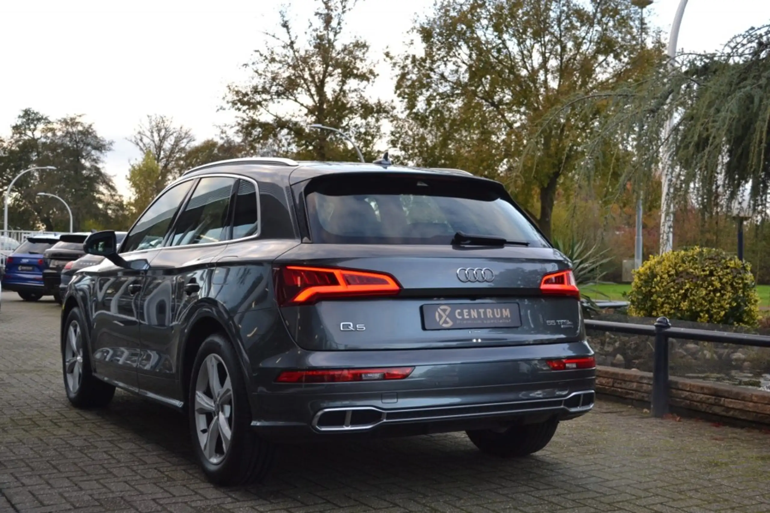 Audi - Q5