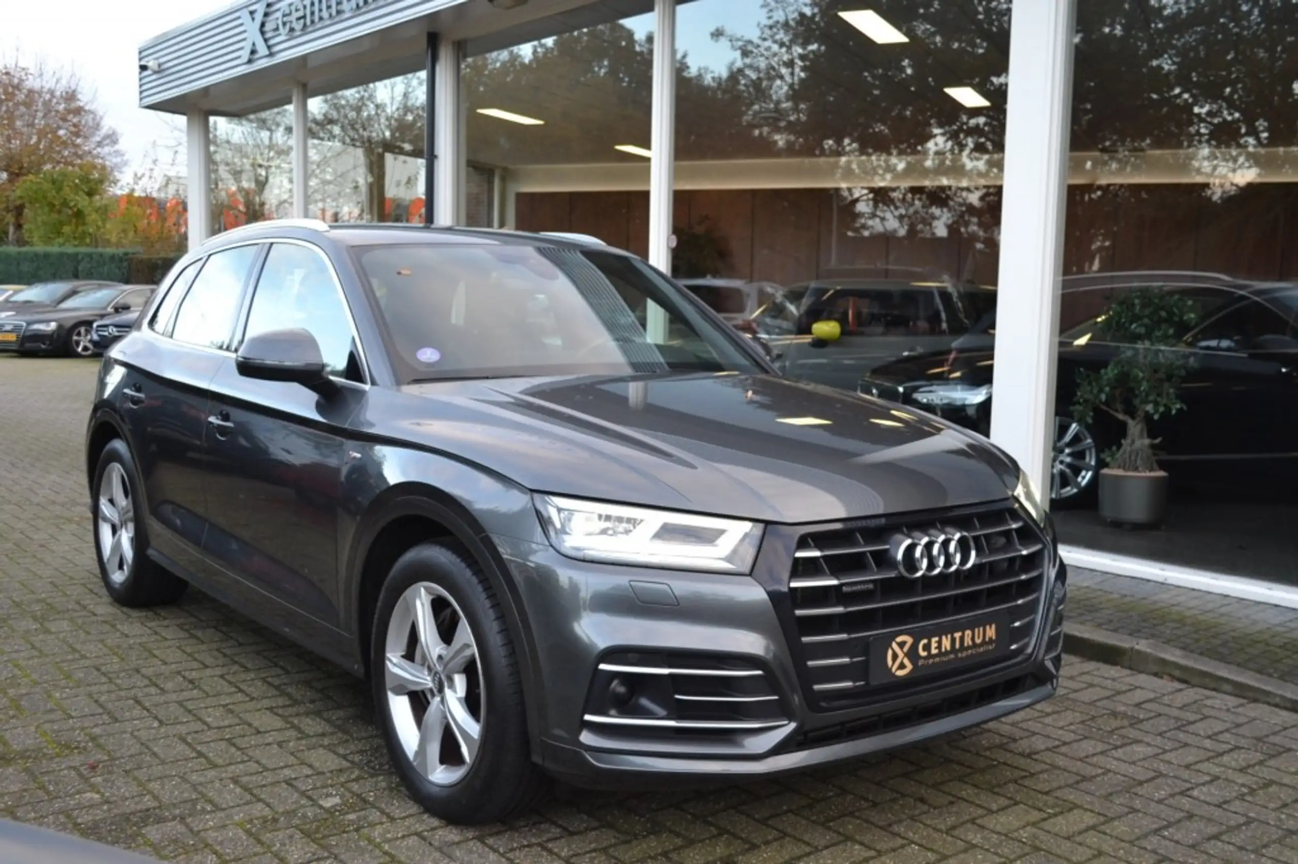 Audi - Q5