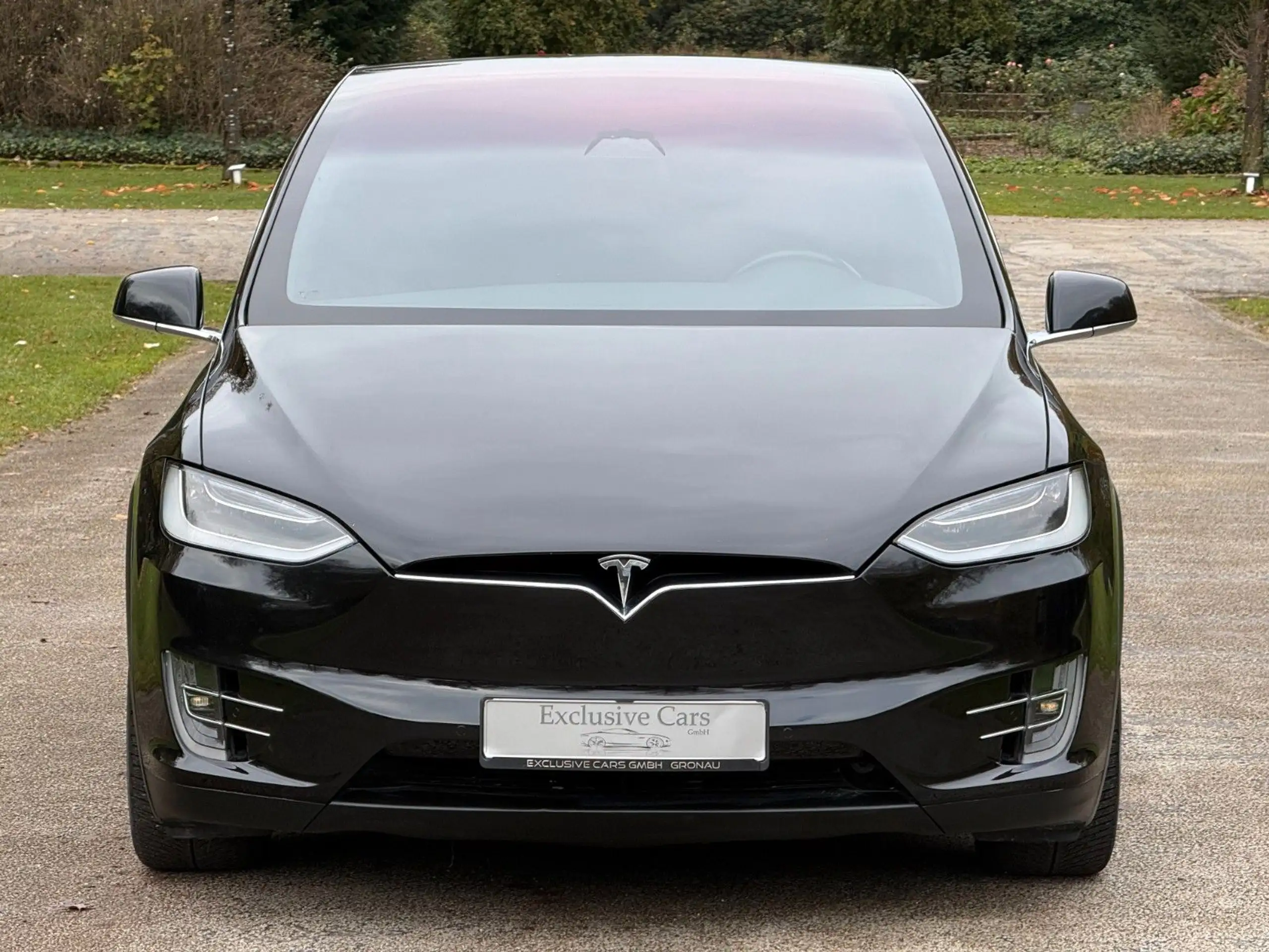 Tesla - Model X