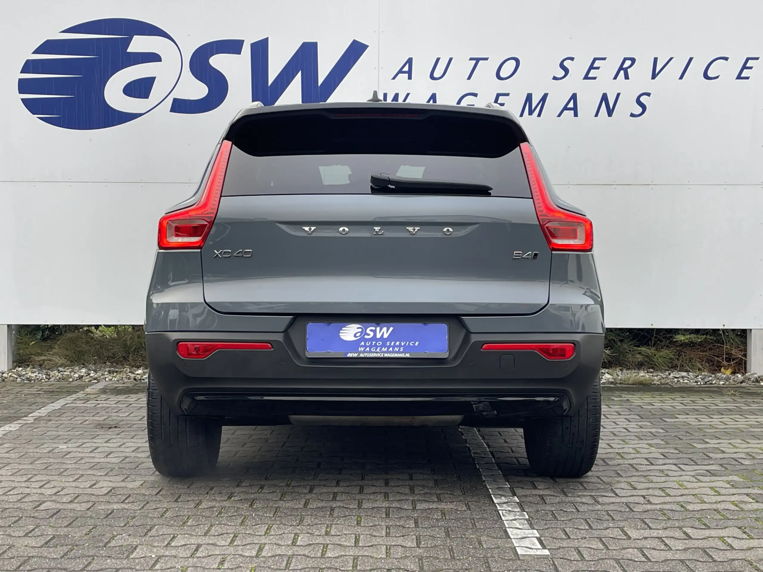 Volvo - XC40