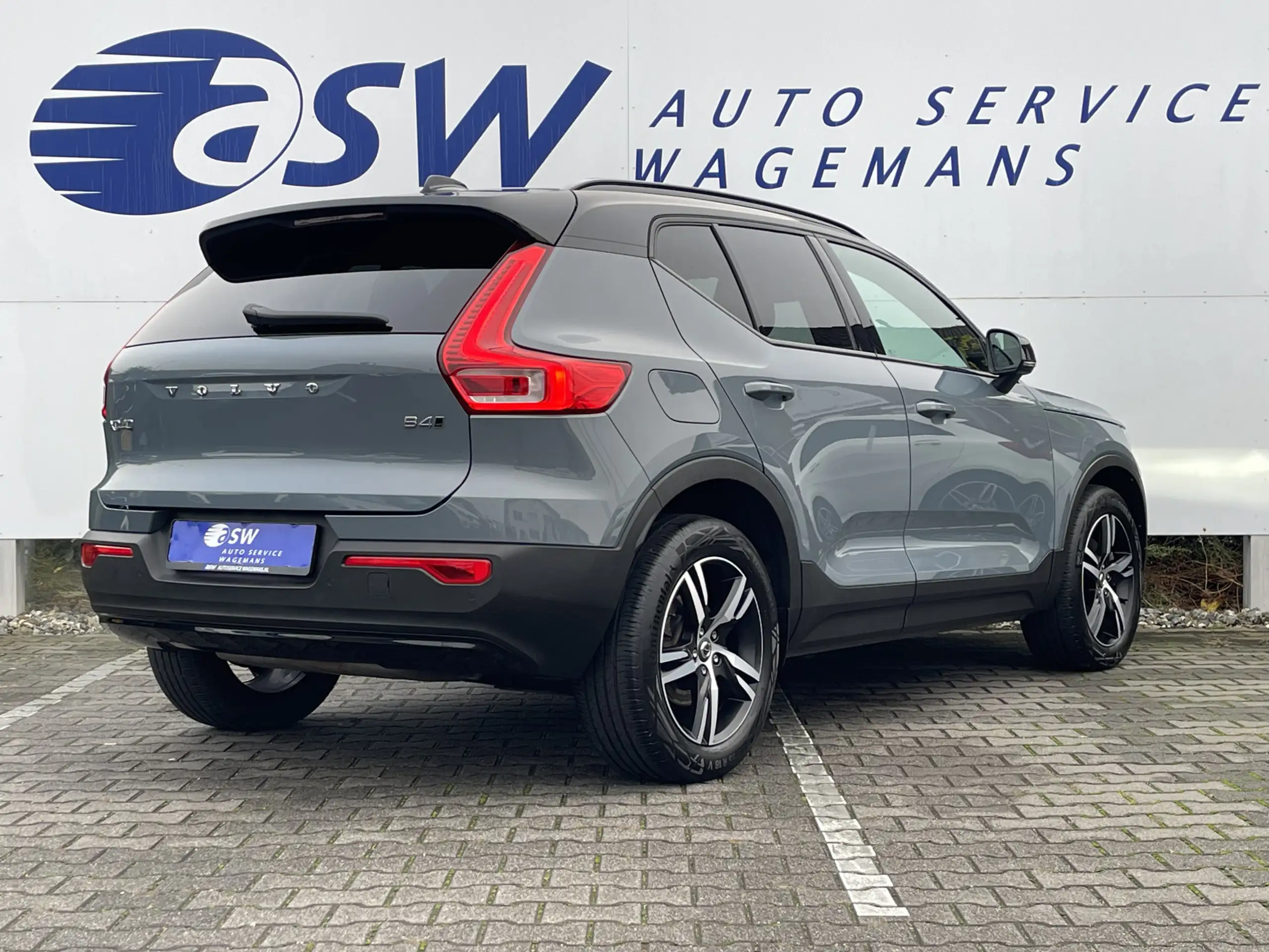 Volvo - XC40