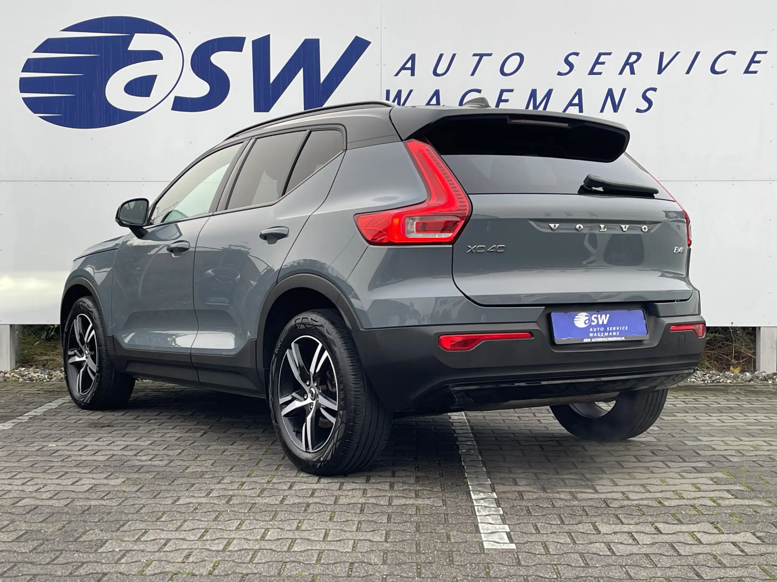 Volvo - XC40