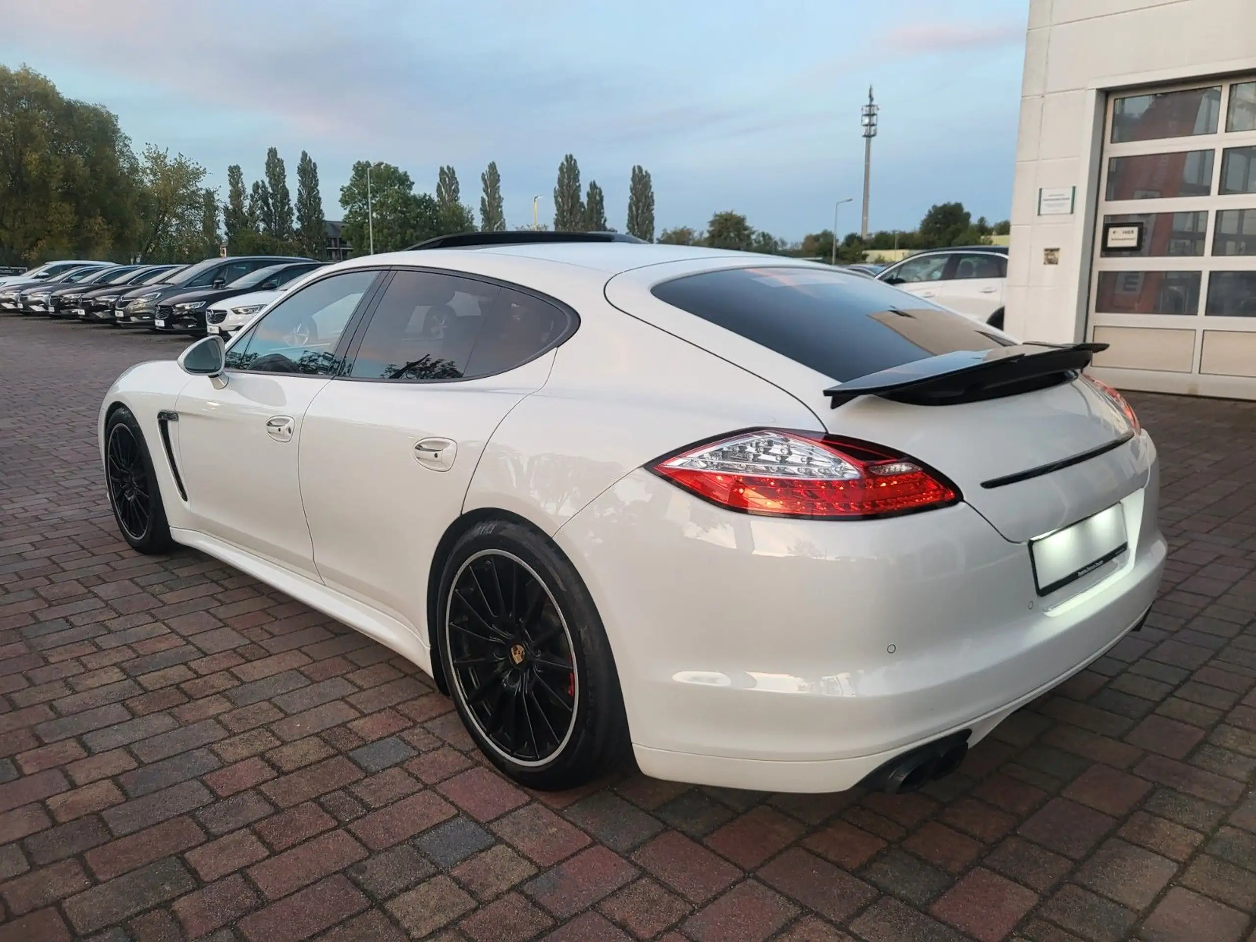 Porsche - Panamera