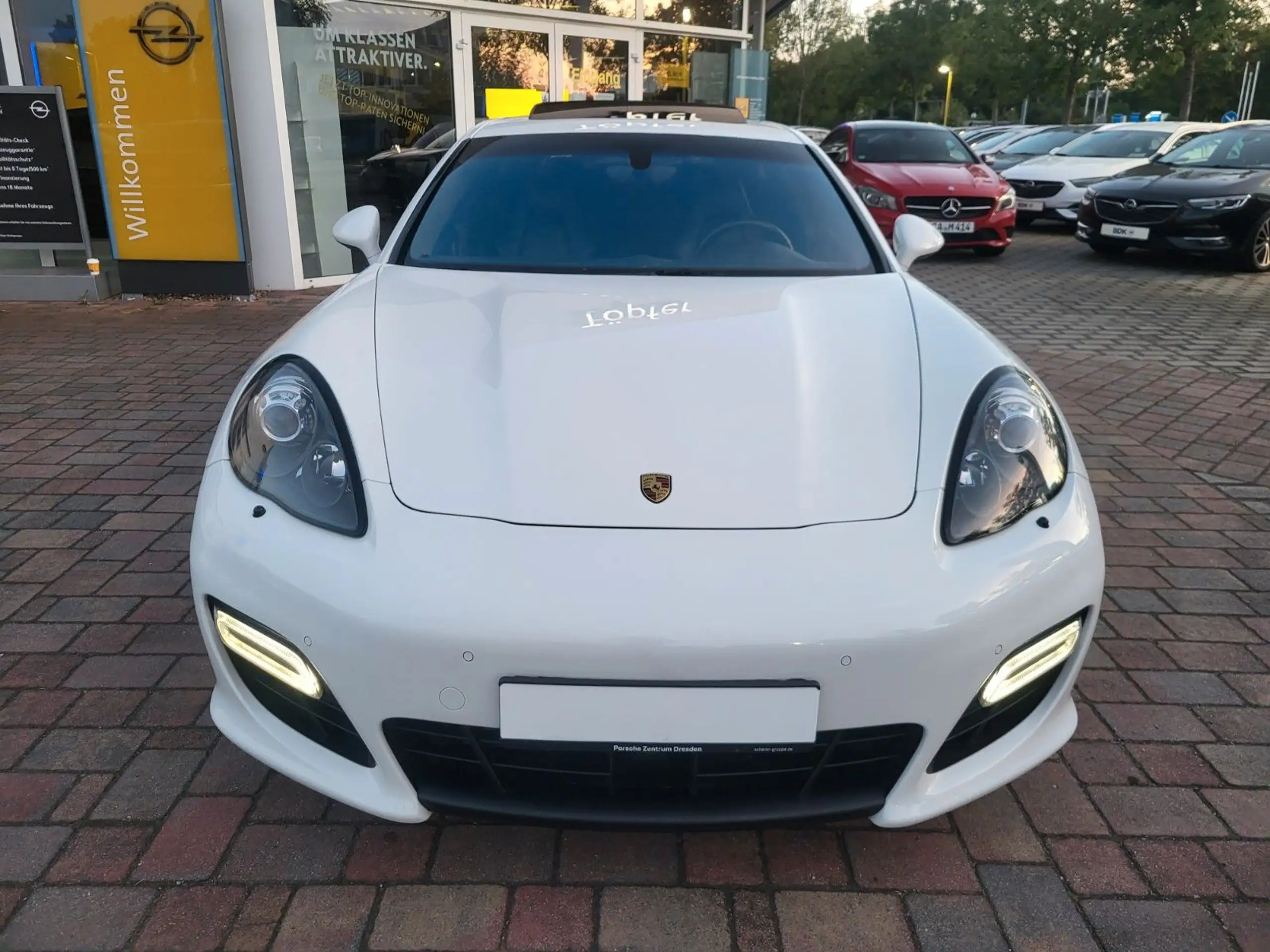 Porsche - Panamera