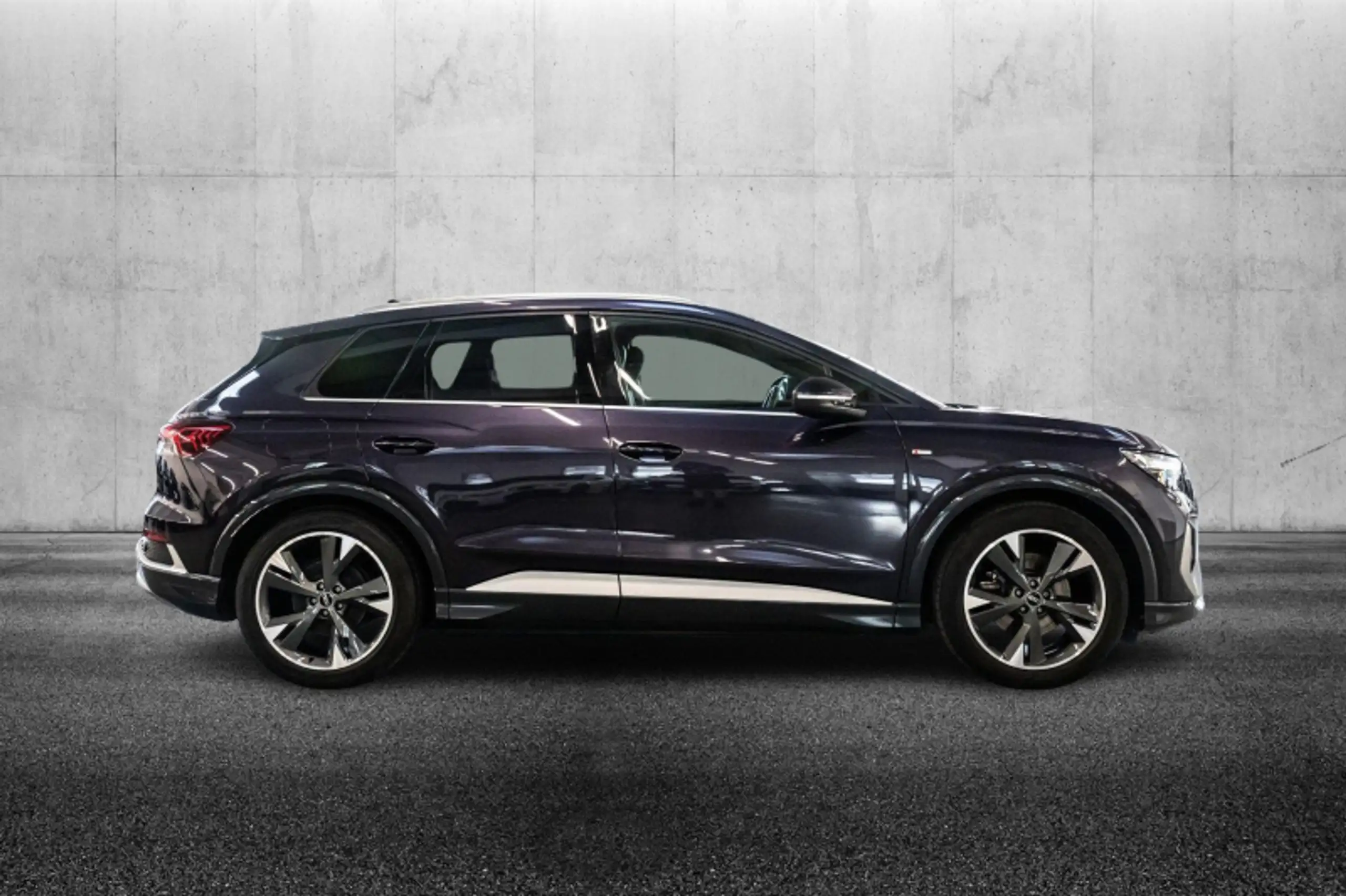 Audi - Q4 e-tron