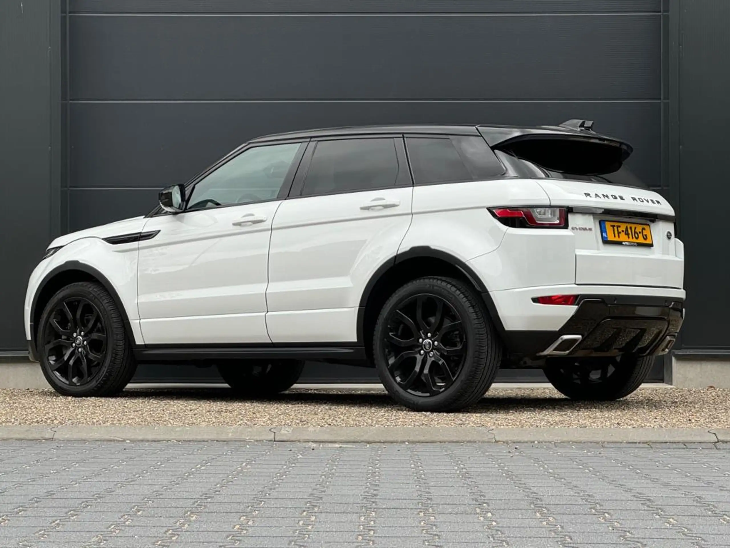 Land Rover - Range Rover Evoque