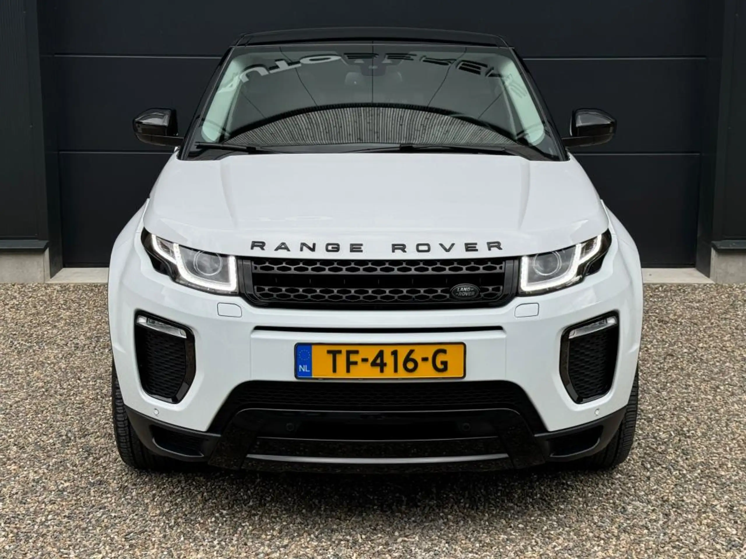 Land Rover - Range Rover Evoque