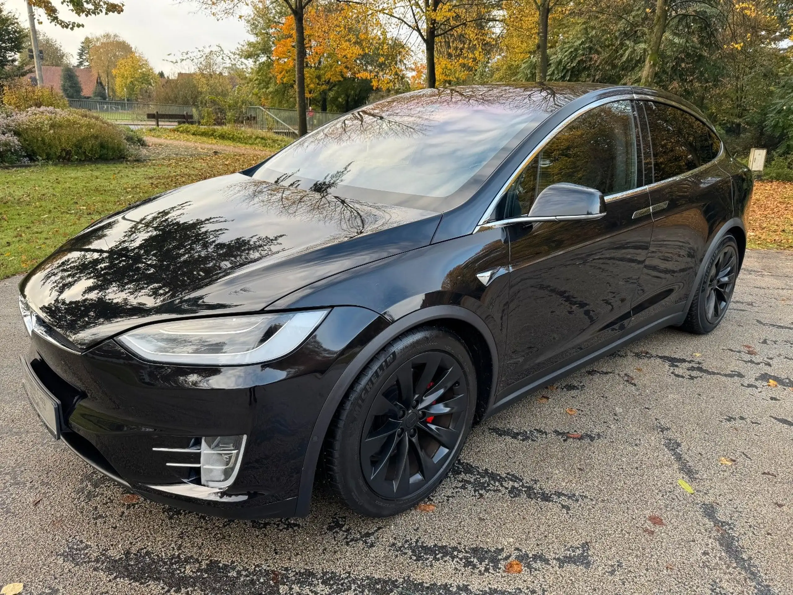 Tesla - Model X