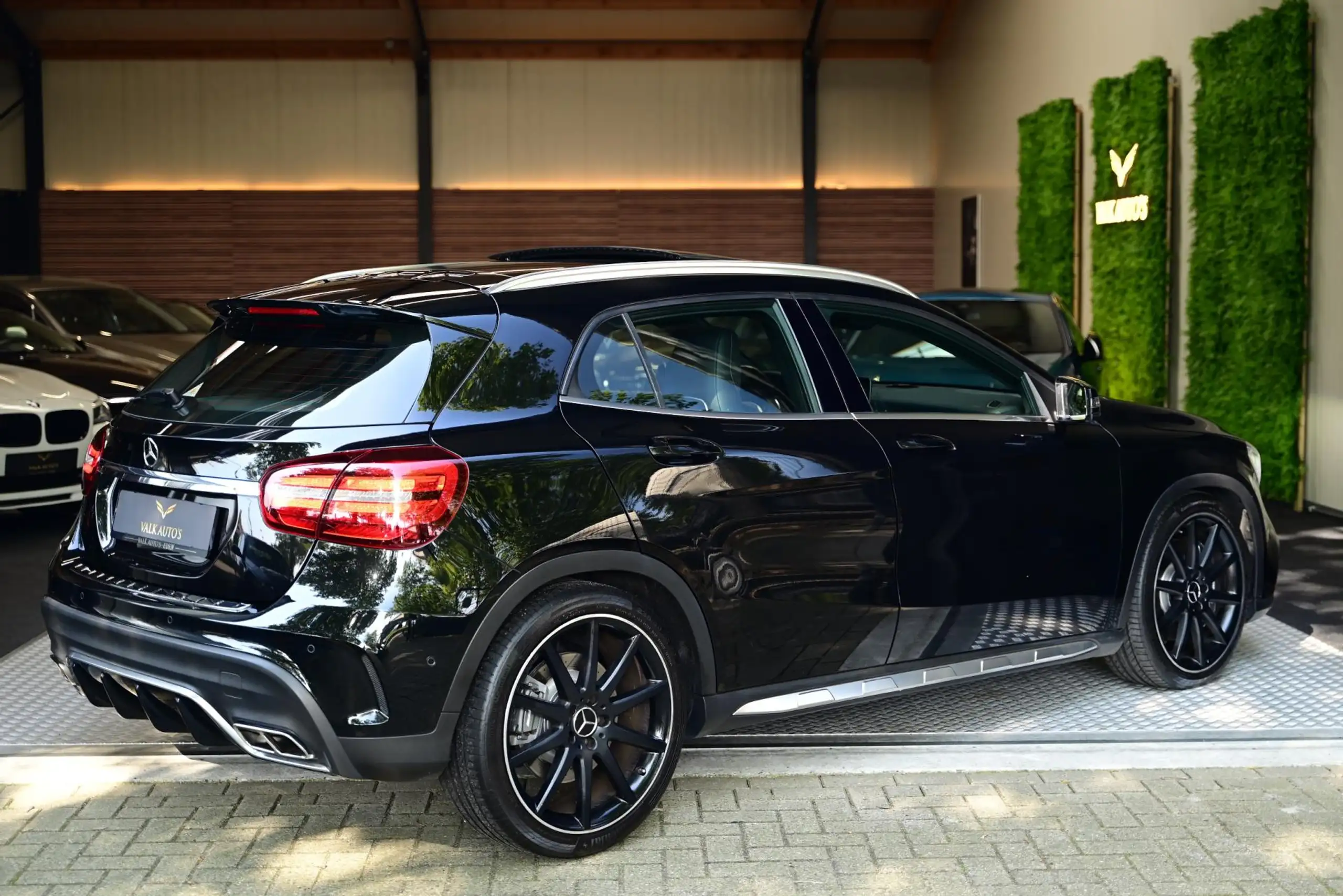 Mercedes-Benz - GLA 45 AMG