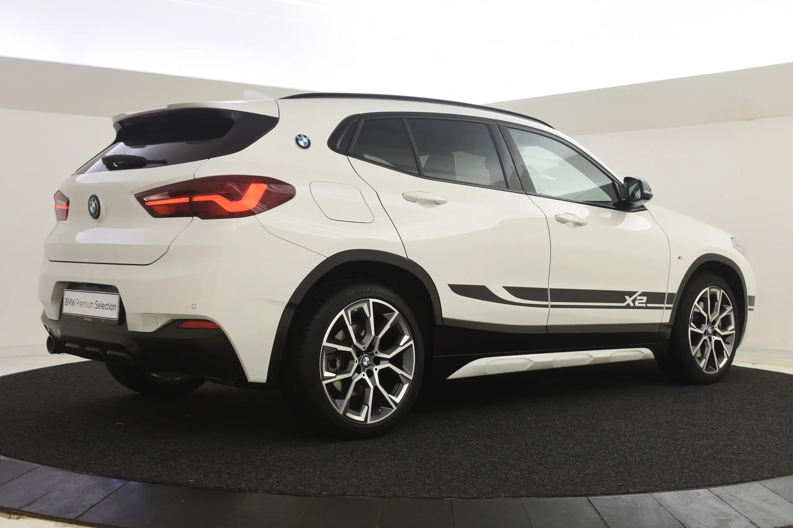 BMW - X2