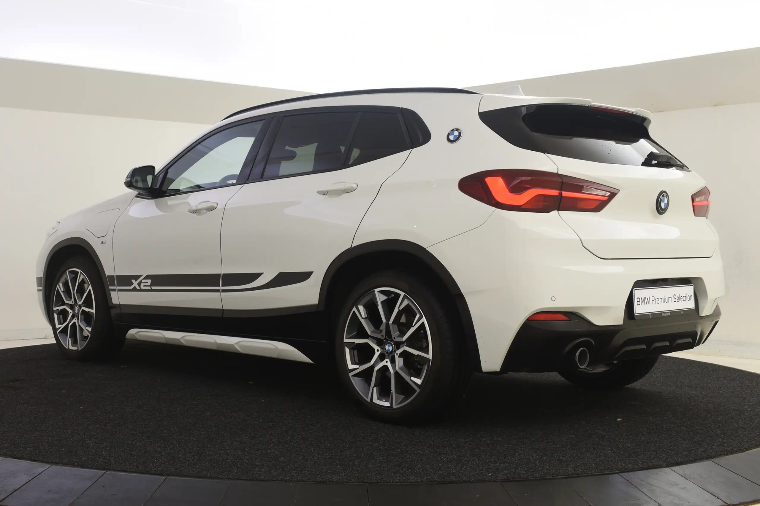 BMW - X2