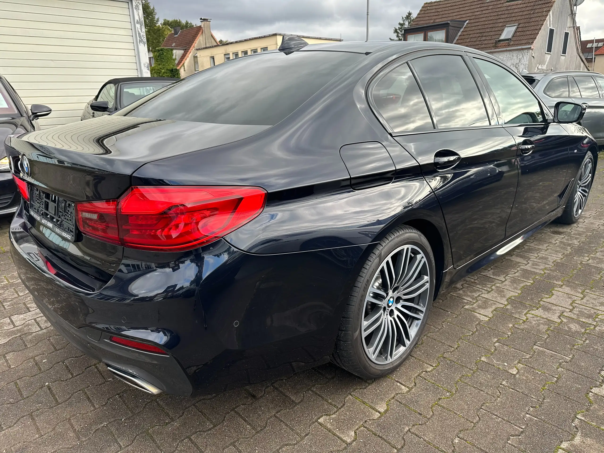 BMW - 530